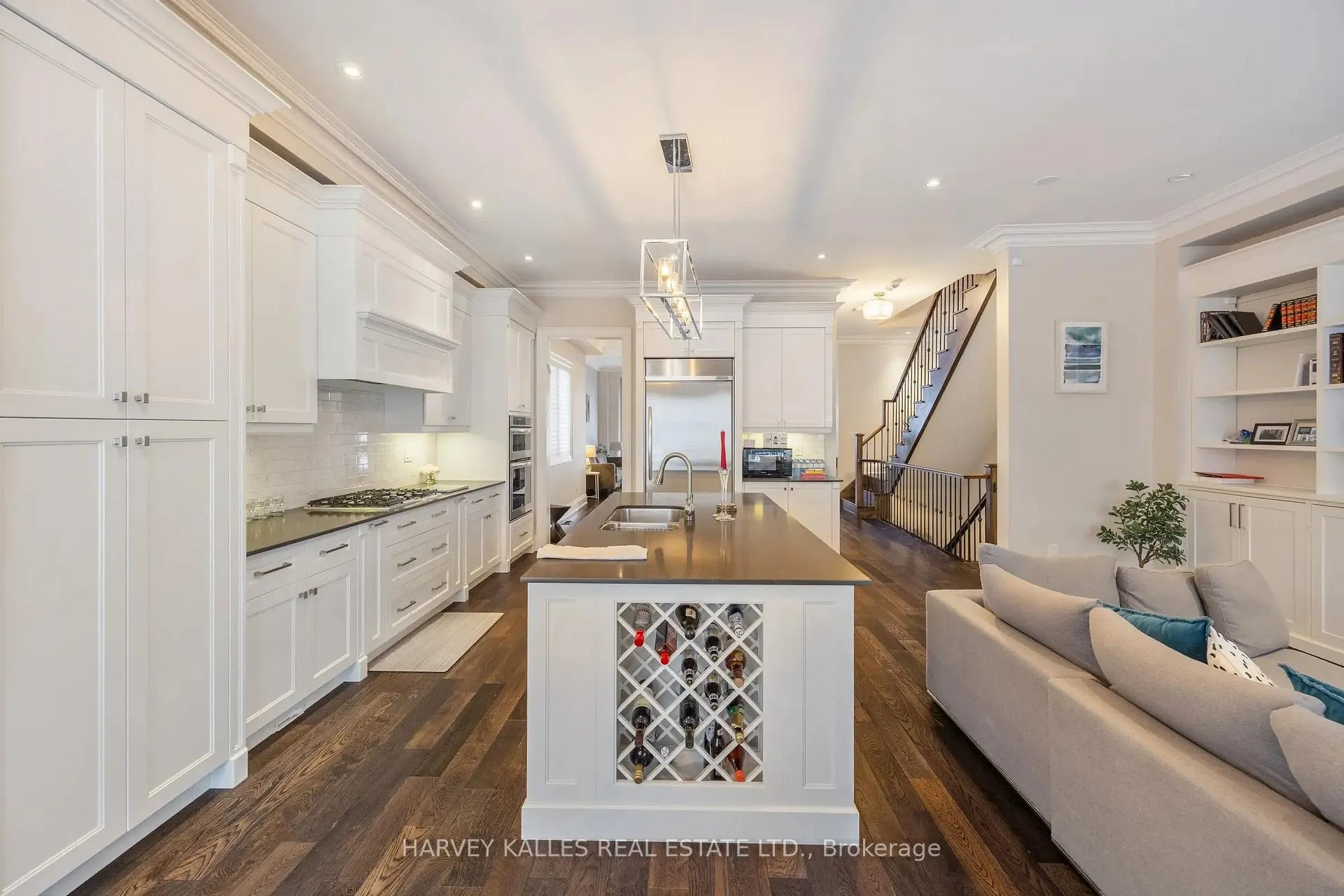 Photo 14 of 575 Fairlawn Avenue, Toronto, Bedford Park-Nortown — HOMEH
