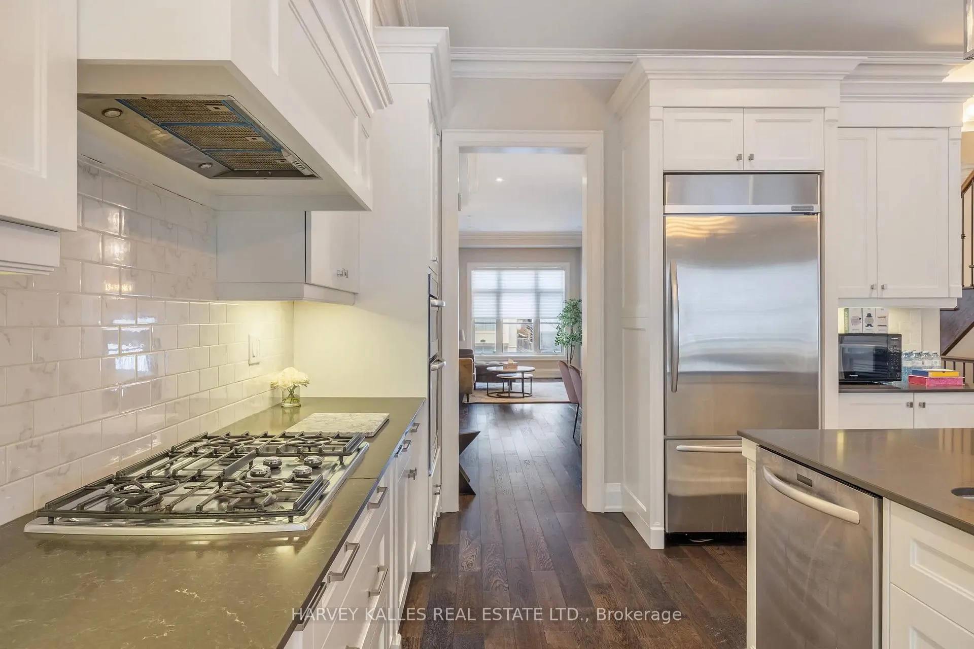 Photo 15 of 575 Fairlawn Avenue, Toronto, Bedford Park-Nortown — HOMEH