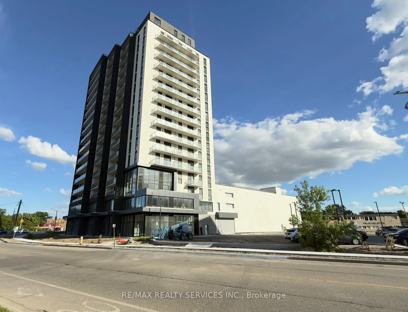 Front of Unit 1403, 33 Erie Avenue