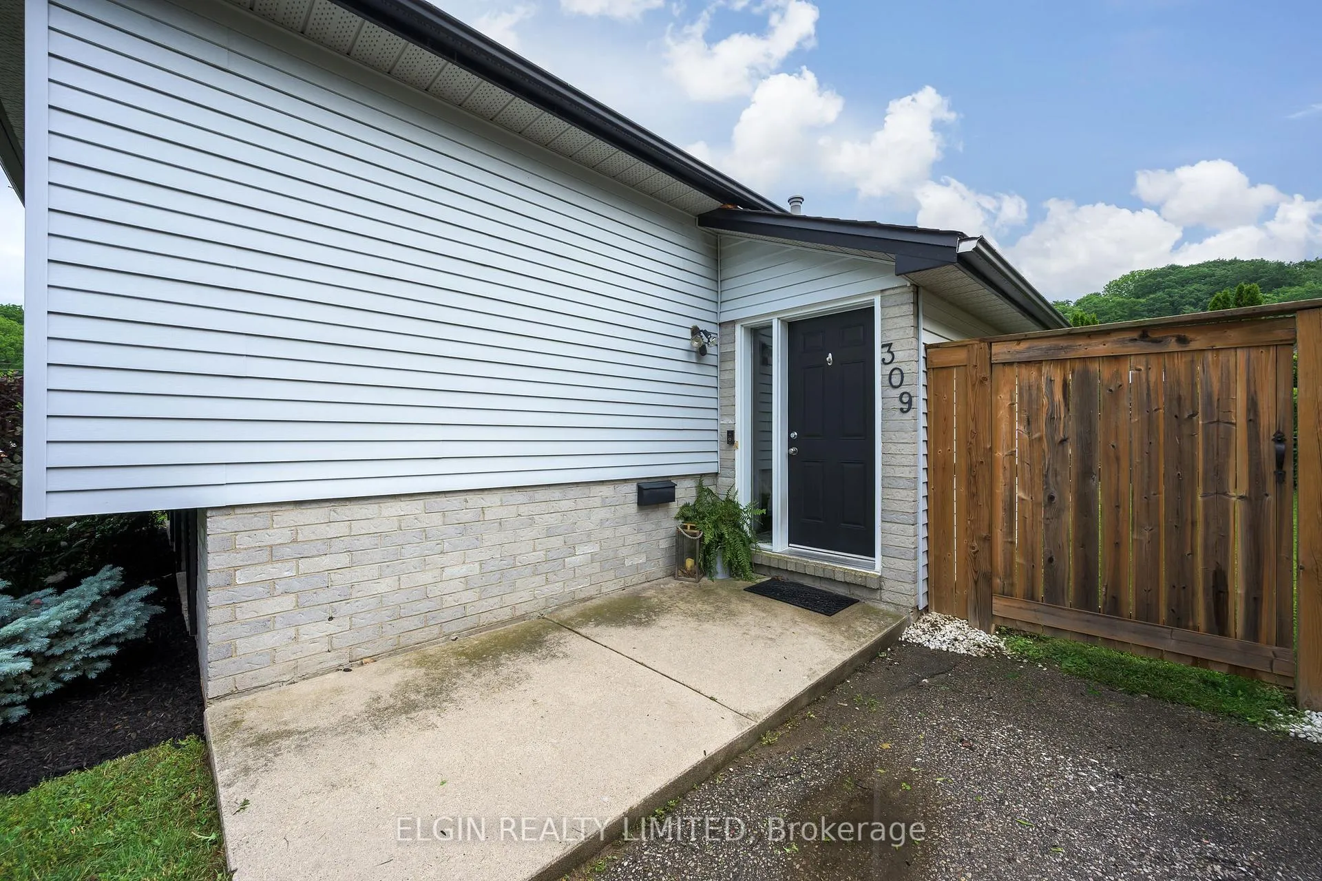 Photo 5 of 309 Frances Street, Central Elgin, Port Stanley — HOMEH