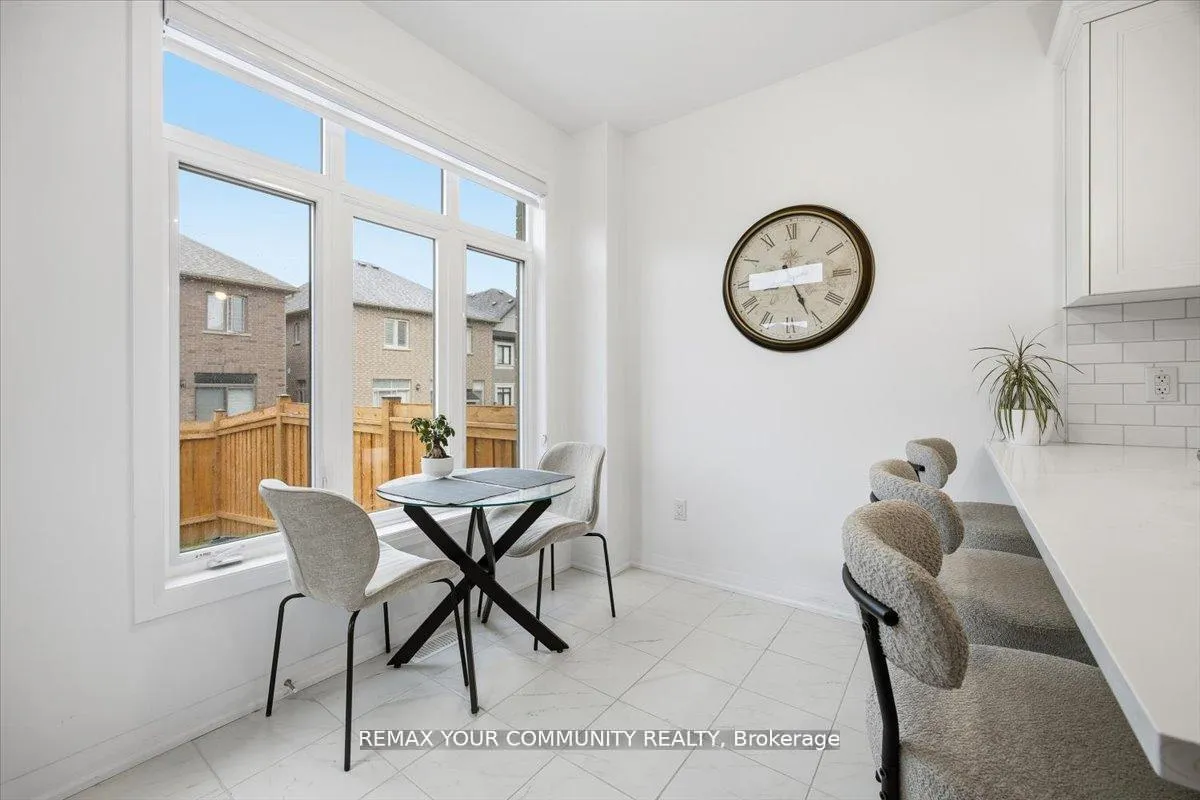 Photo 10 of 76 Sagewood Avenue, Barrie, Rural Barrie Southeast — HOMEH
