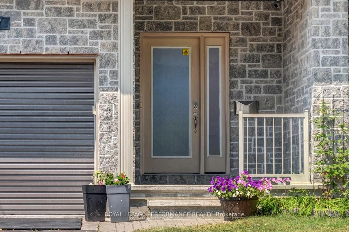 Photo 2 of 257 Currell Avenue, Ottawa, Westboro/Hampton Park — HOMEH