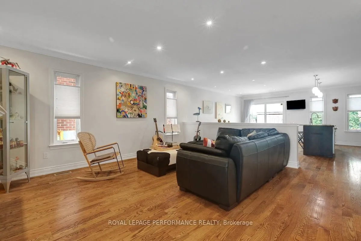 Photo 3 of 257 Currell Avenue, Ottawa, Westboro/Hampton Park — HOMEH