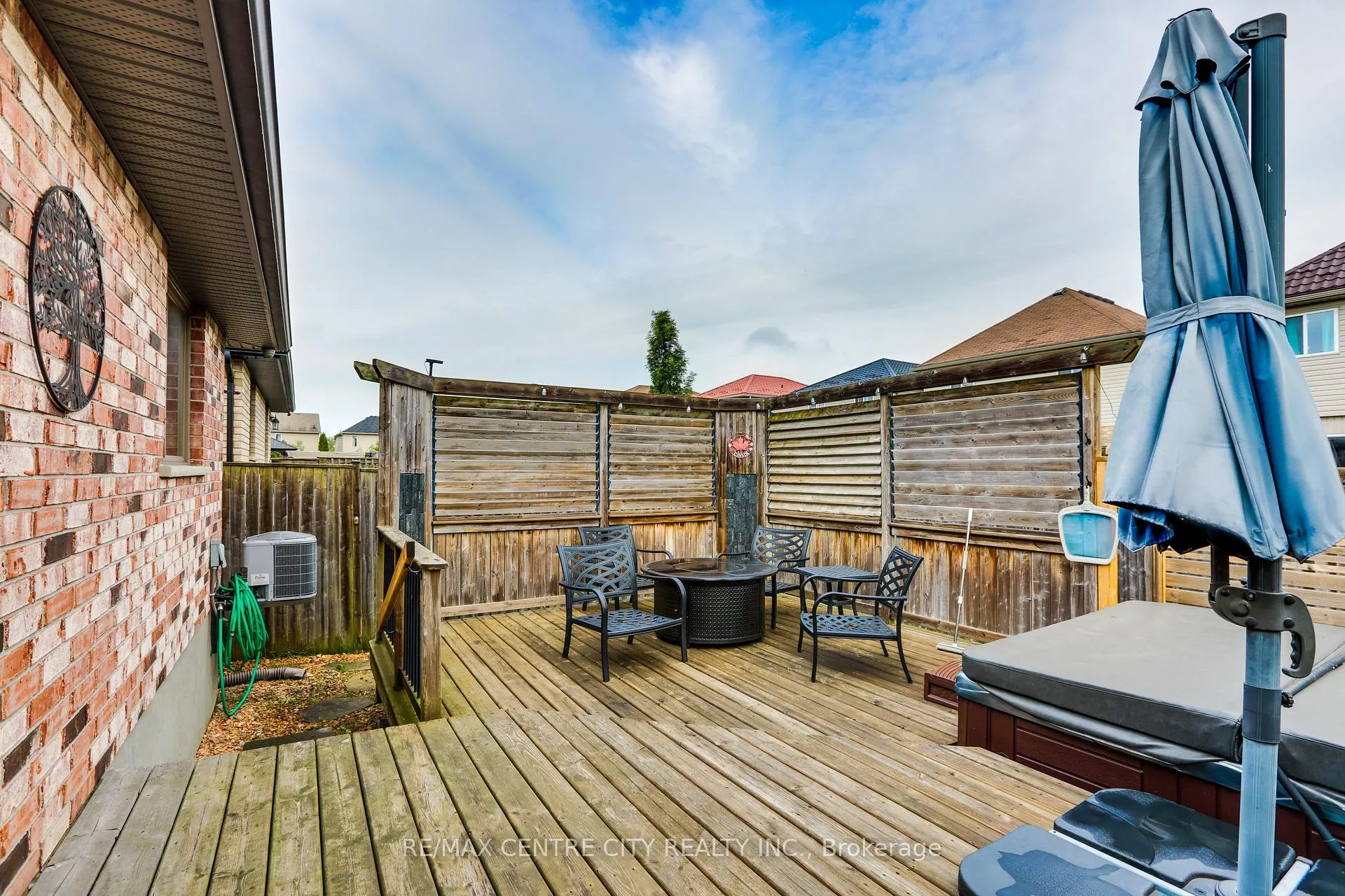 Photo 37 of 2898 Biddulph Street, London, South W — HOMEH
