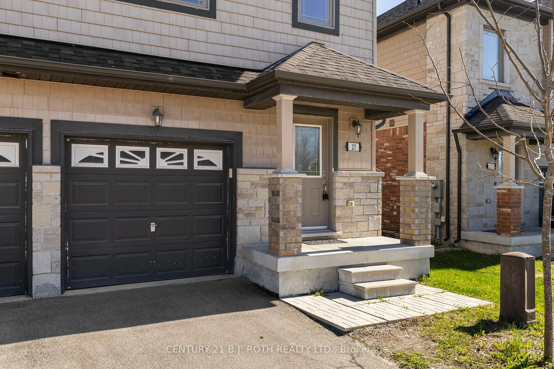 Photo 2 of 27 Cygnus Crescent, Barrie, Ardagh — HOMEH