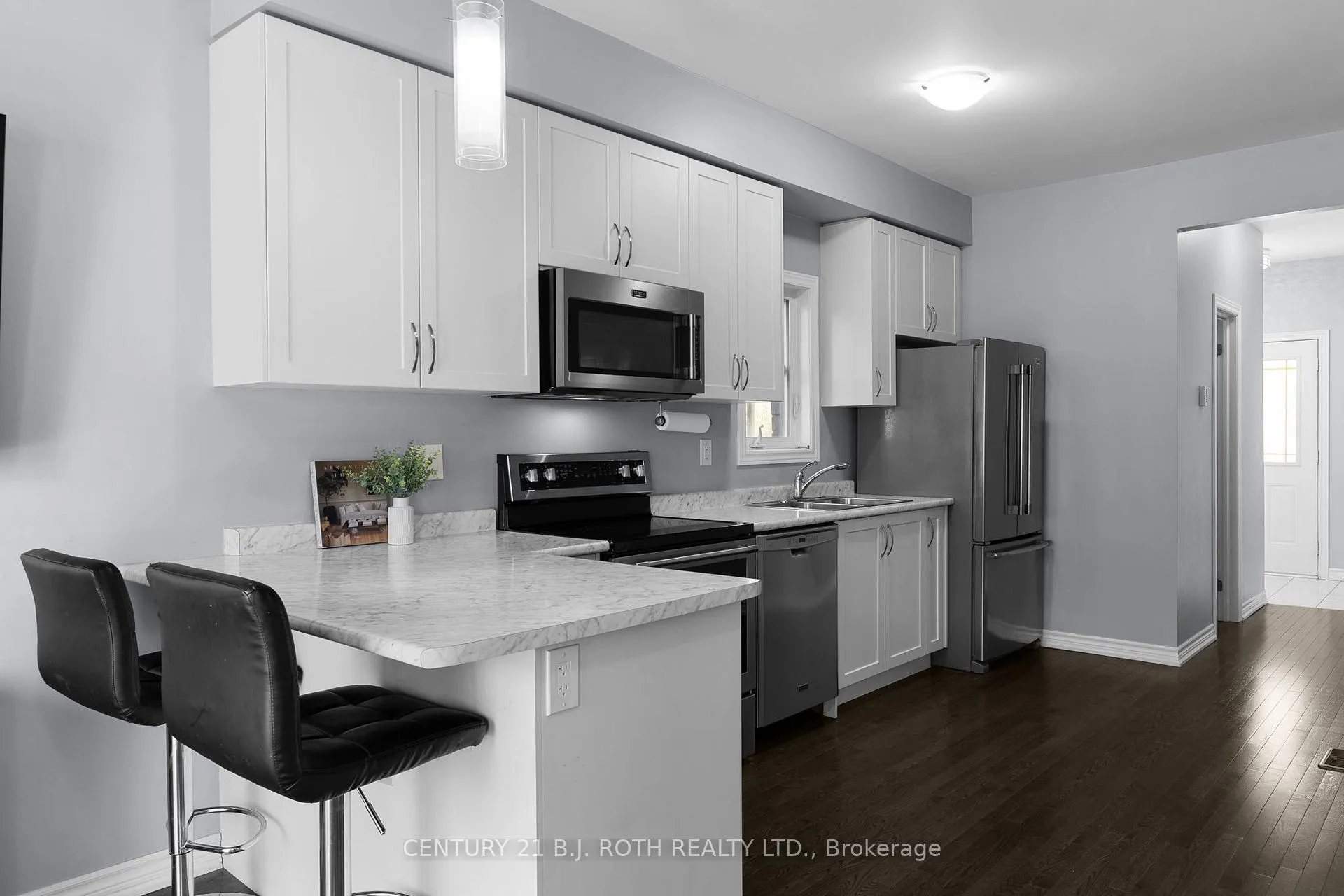 Photo 6 of 27 Cygnus Crescent, Barrie, Ardagh — HOMEH