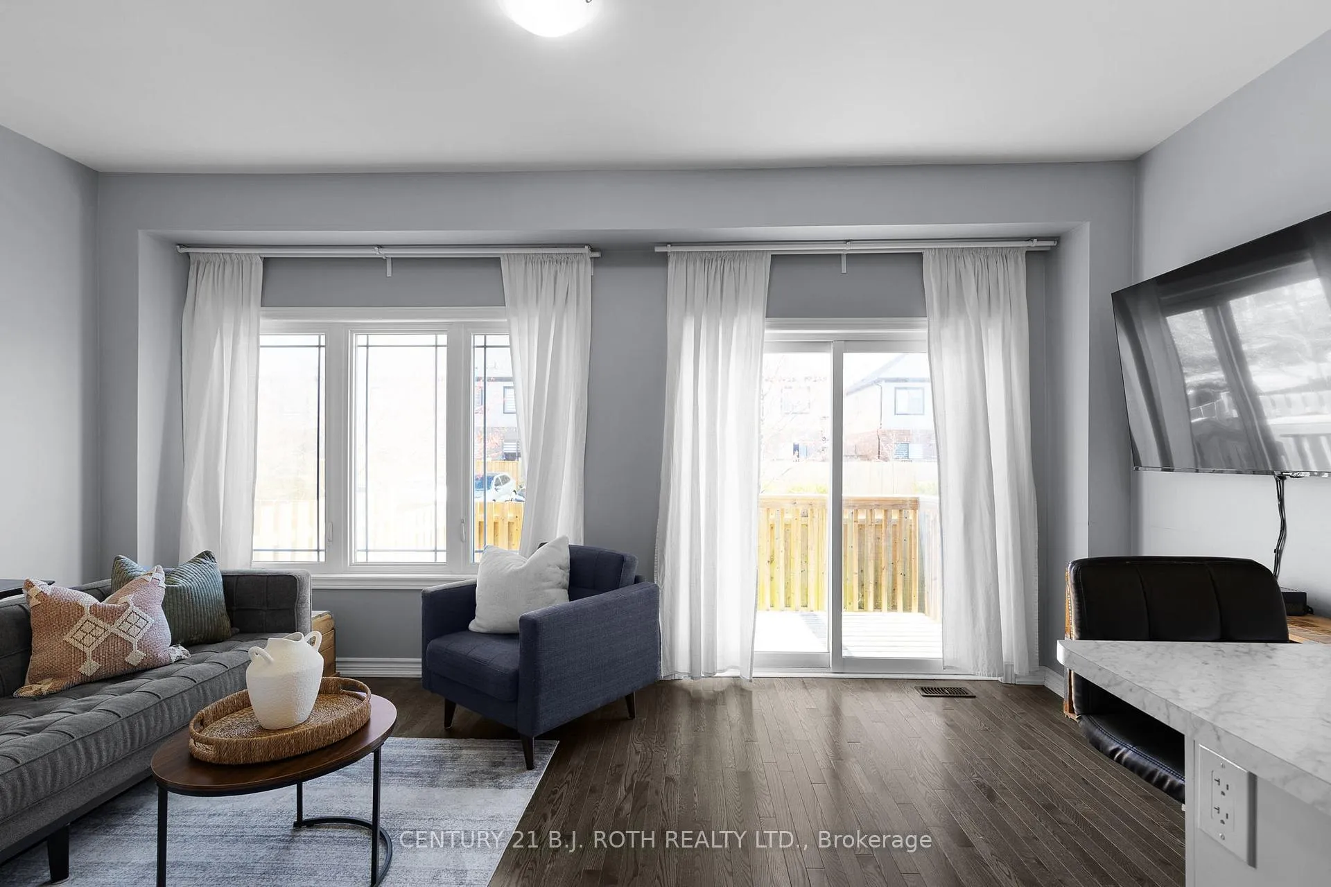 Photo 8 of 27 Cygnus Crescent, Barrie, Ardagh — HOMEH