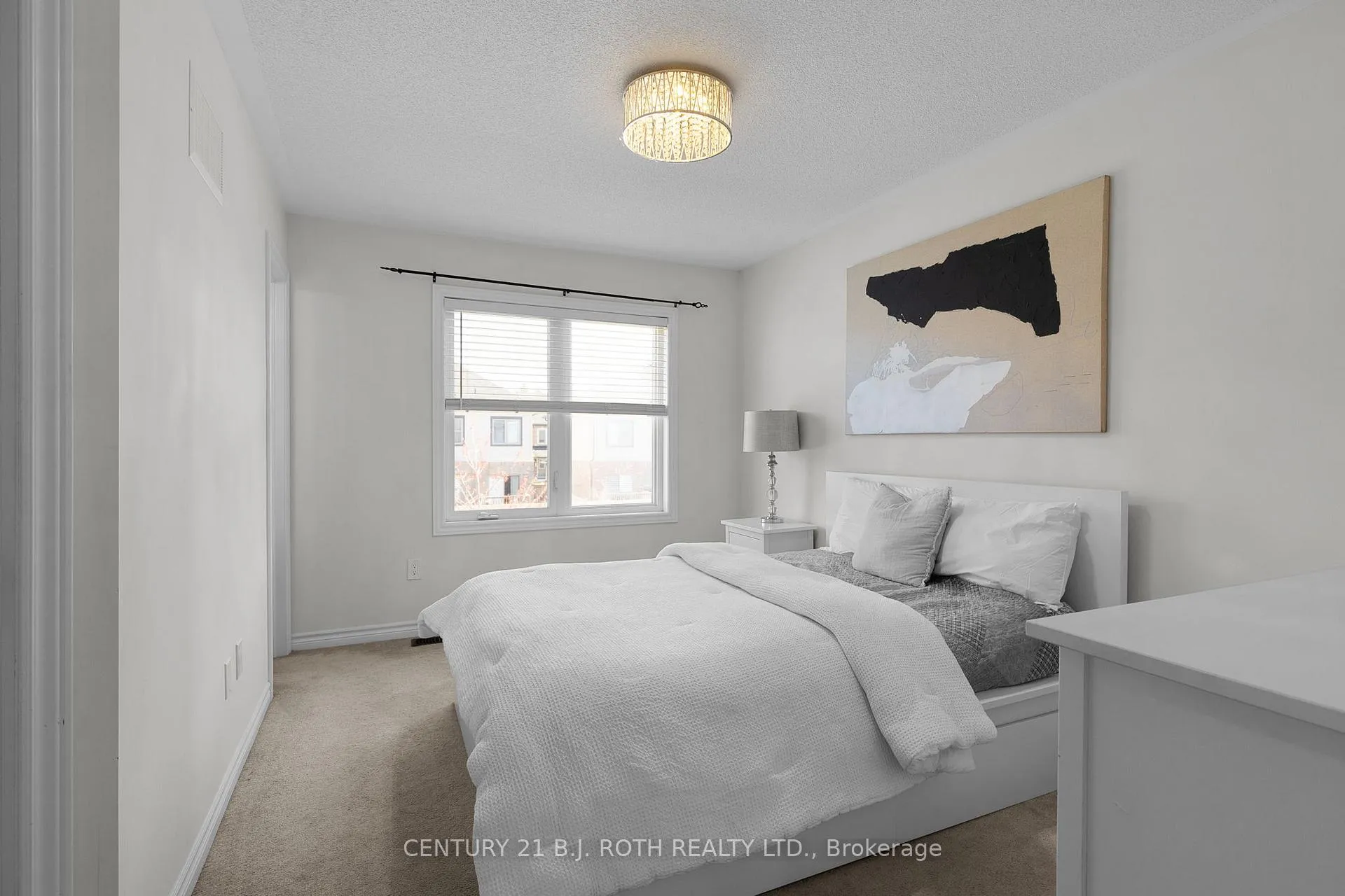 Photo 10 of 27 Cygnus Crescent, Barrie, Ardagh — HOMEH