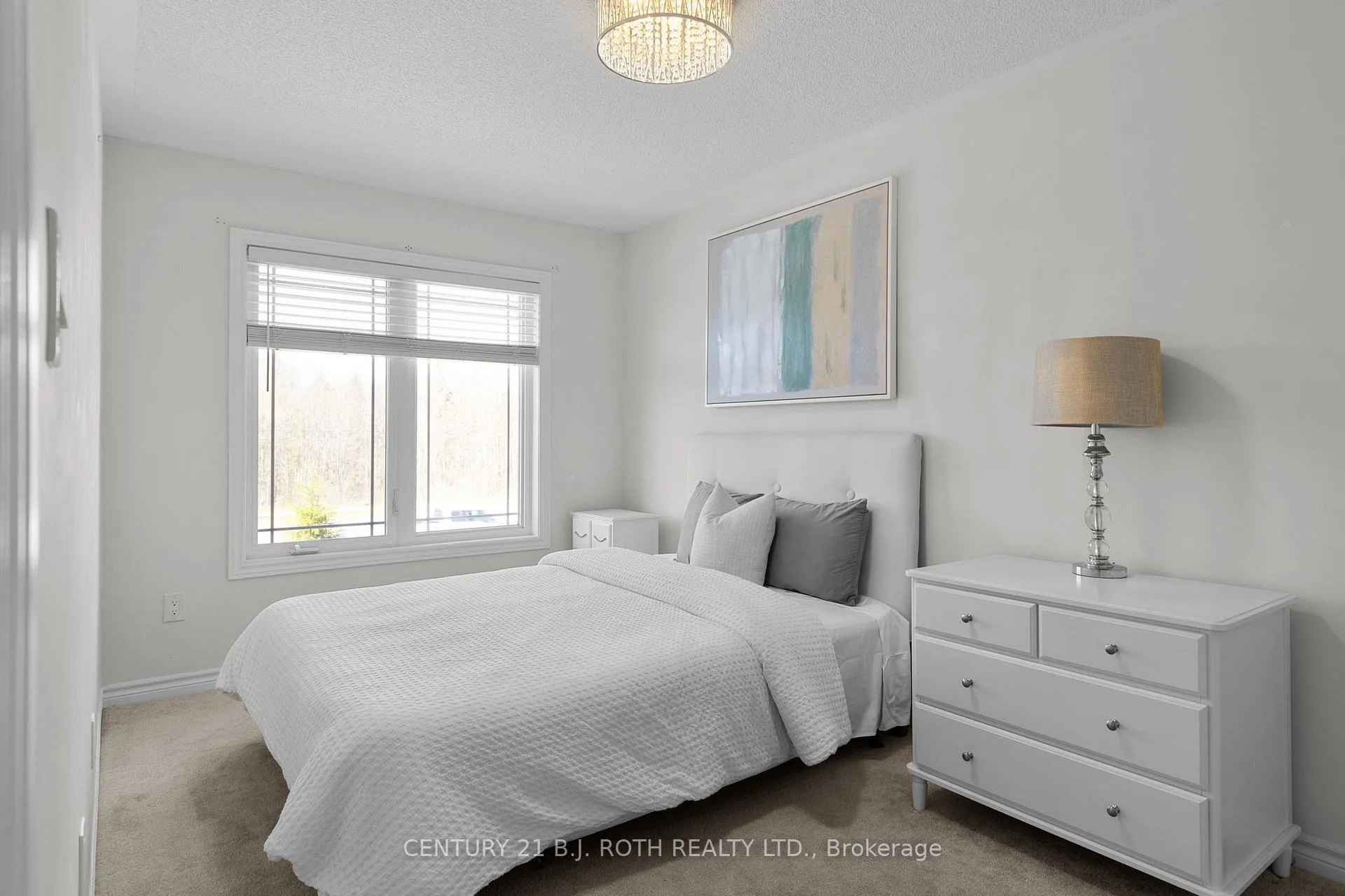 Photo 13 of 27 Cygnus Crescent, Barrie, Ardagh — HOMEH