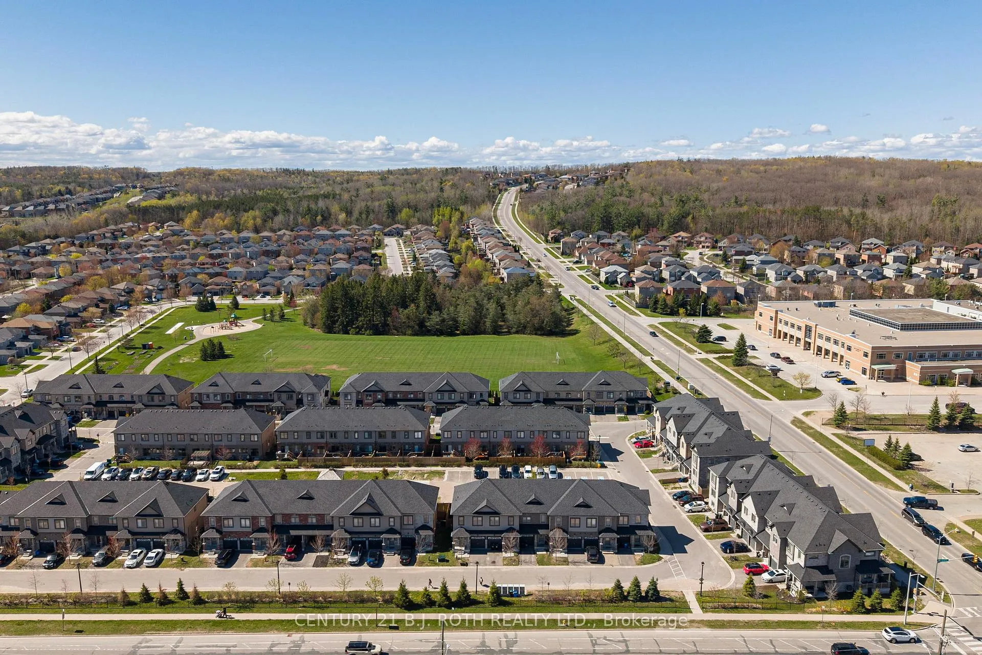 Photo 22 of 27 Cygnus Crescent, Barrie, Ardagh — HOMEH