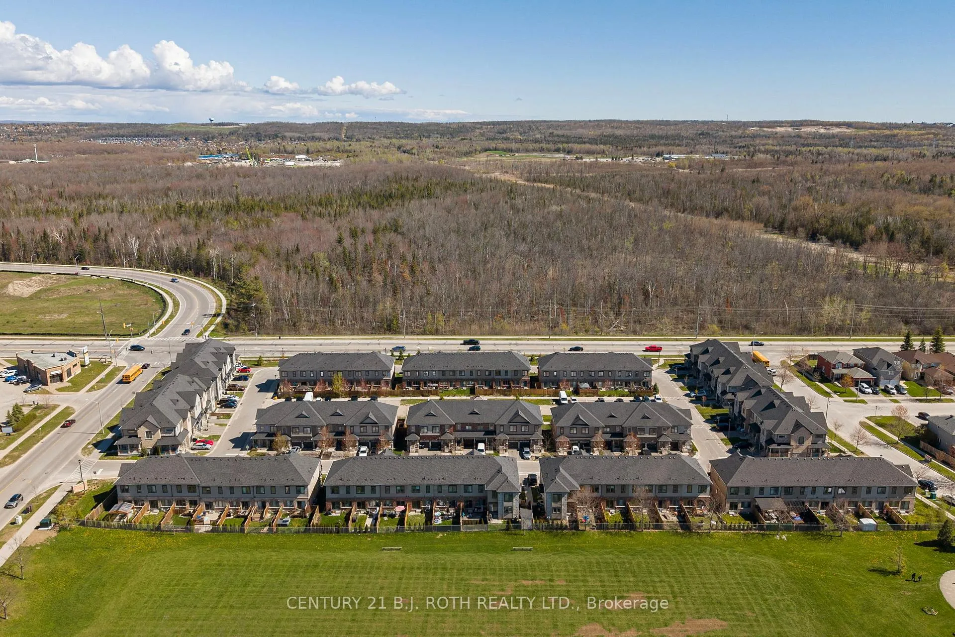Photo 23 of 27 Cygnus Crescent, Barrie, Ardagh — HOMEH