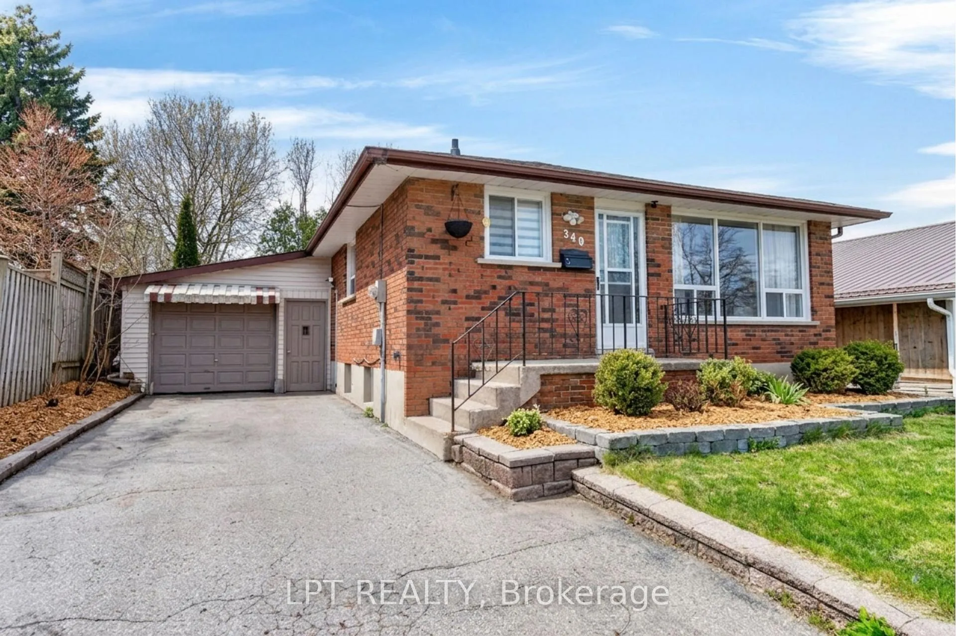 Photo 2 of 340 Fairlawn Street, Oshawa, McLaughlin — HOMEH