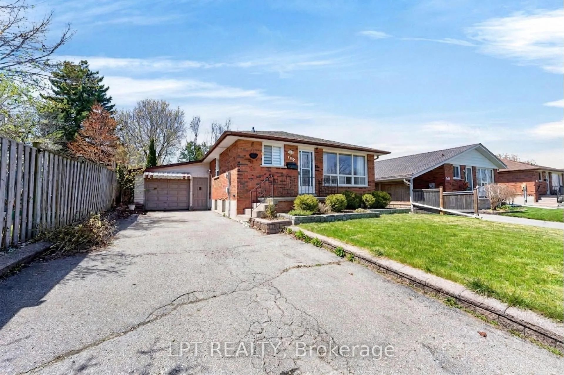 Photo 3 of 340 Fairlawn Street, Oshawa, McLaughlin — HOMEH