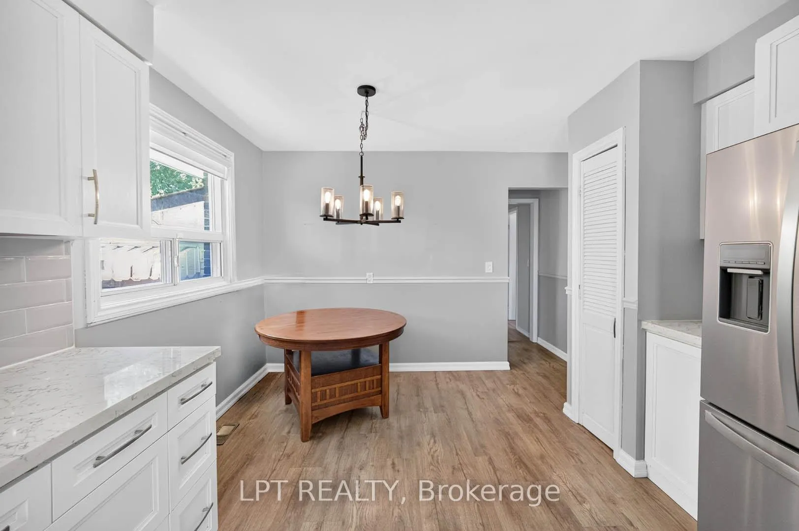 Photo 10 of 340 Fairlawn Street, Oshawa, McLaughlin — HOMEH