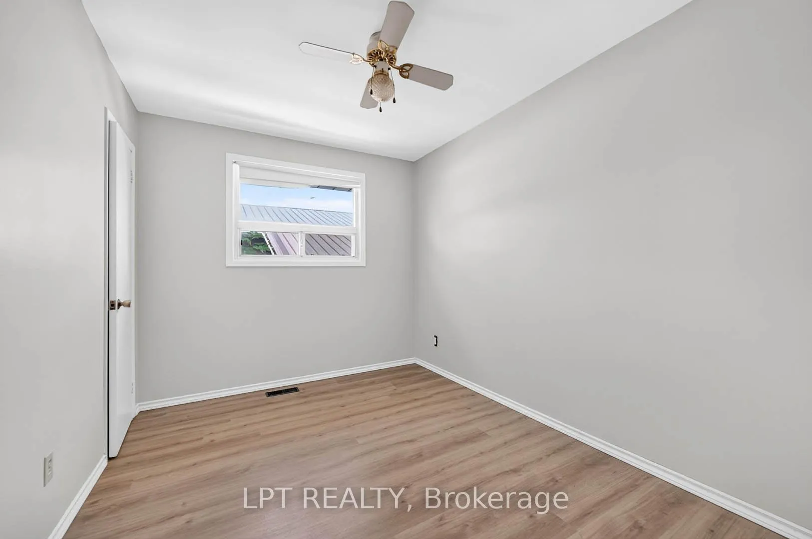 Photo 18 of 340 Fairlawn Street, Oshawa, McLaughlin — HOMEH