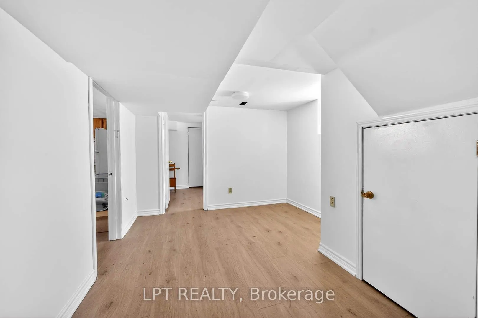 Photo 30 of 340 Fairlawn Street, Oshawa, McLaughlin — HOMEH