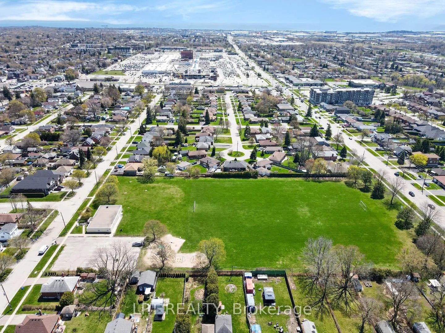 Photo 39 of 340 Fairlawn Street, Oshawa, McLaughlin — HOMEH