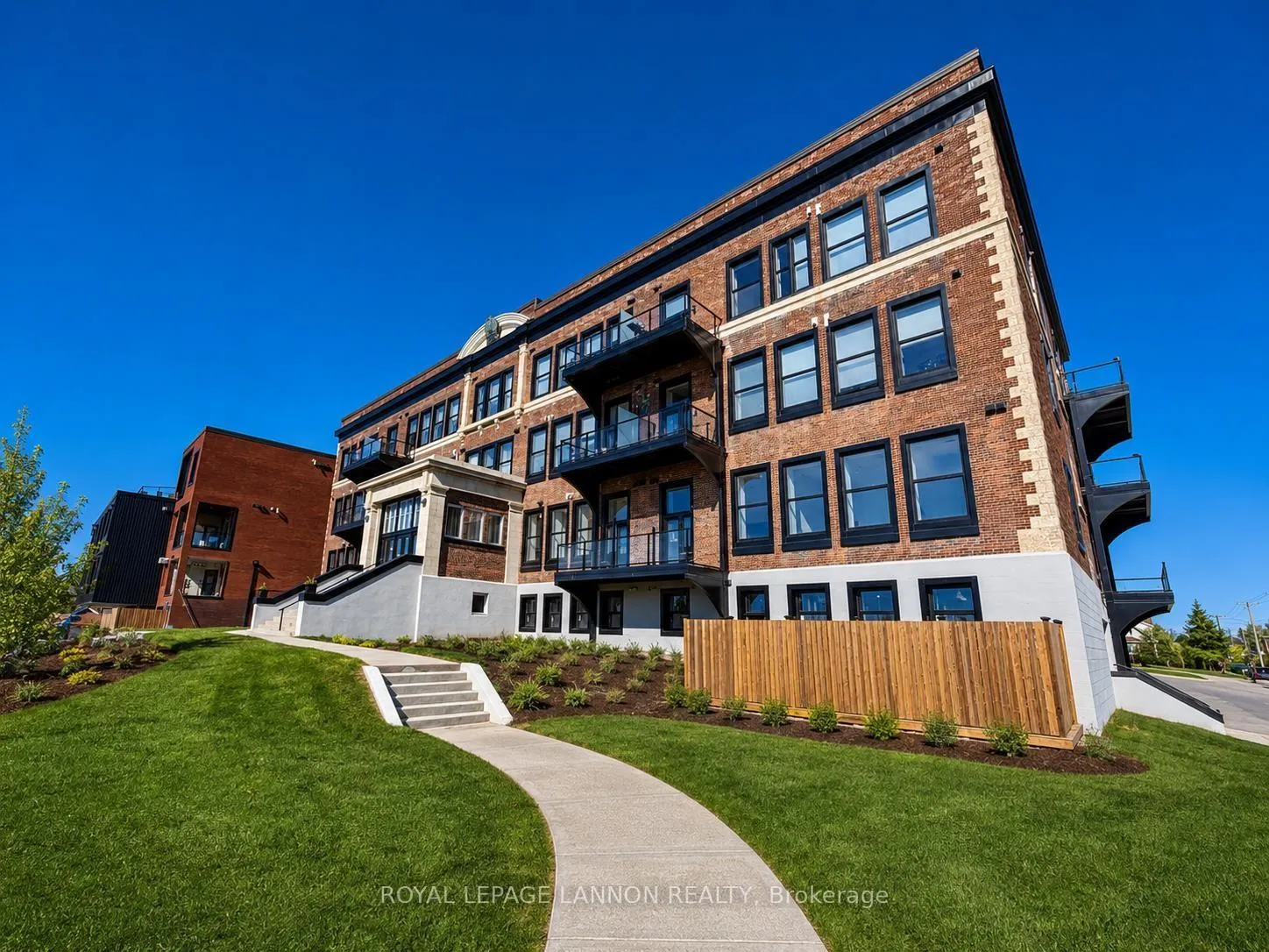 Front of Unit #1324, 96 High Street N
