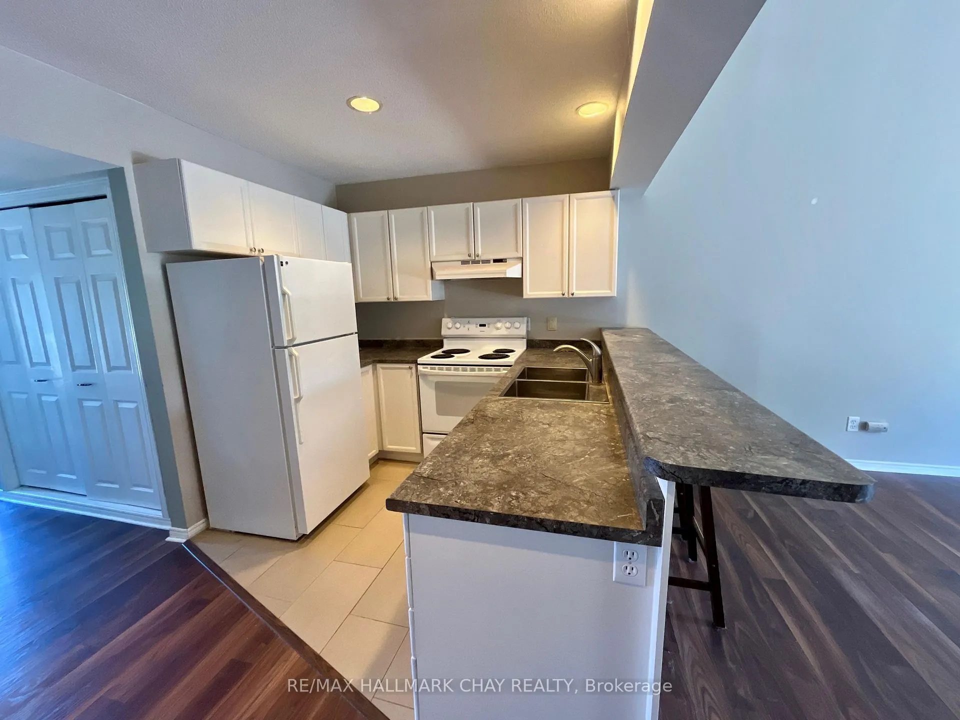 Photo 5 of Unit 16, 162 Settlers Way, Blue Mountains — HOMEH
