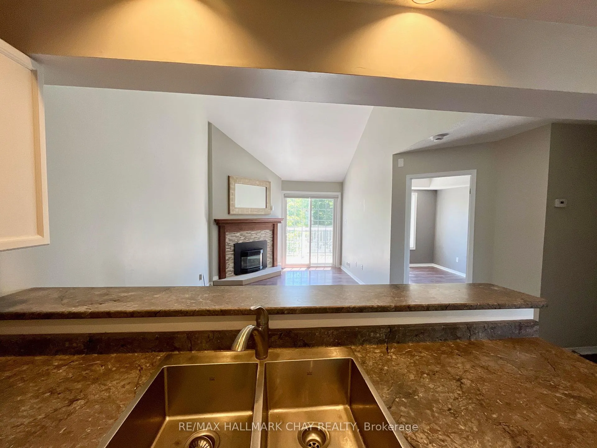 Photo 7 of Unit 16, 162 Settlers Way, Blue Mountains — HOMEH