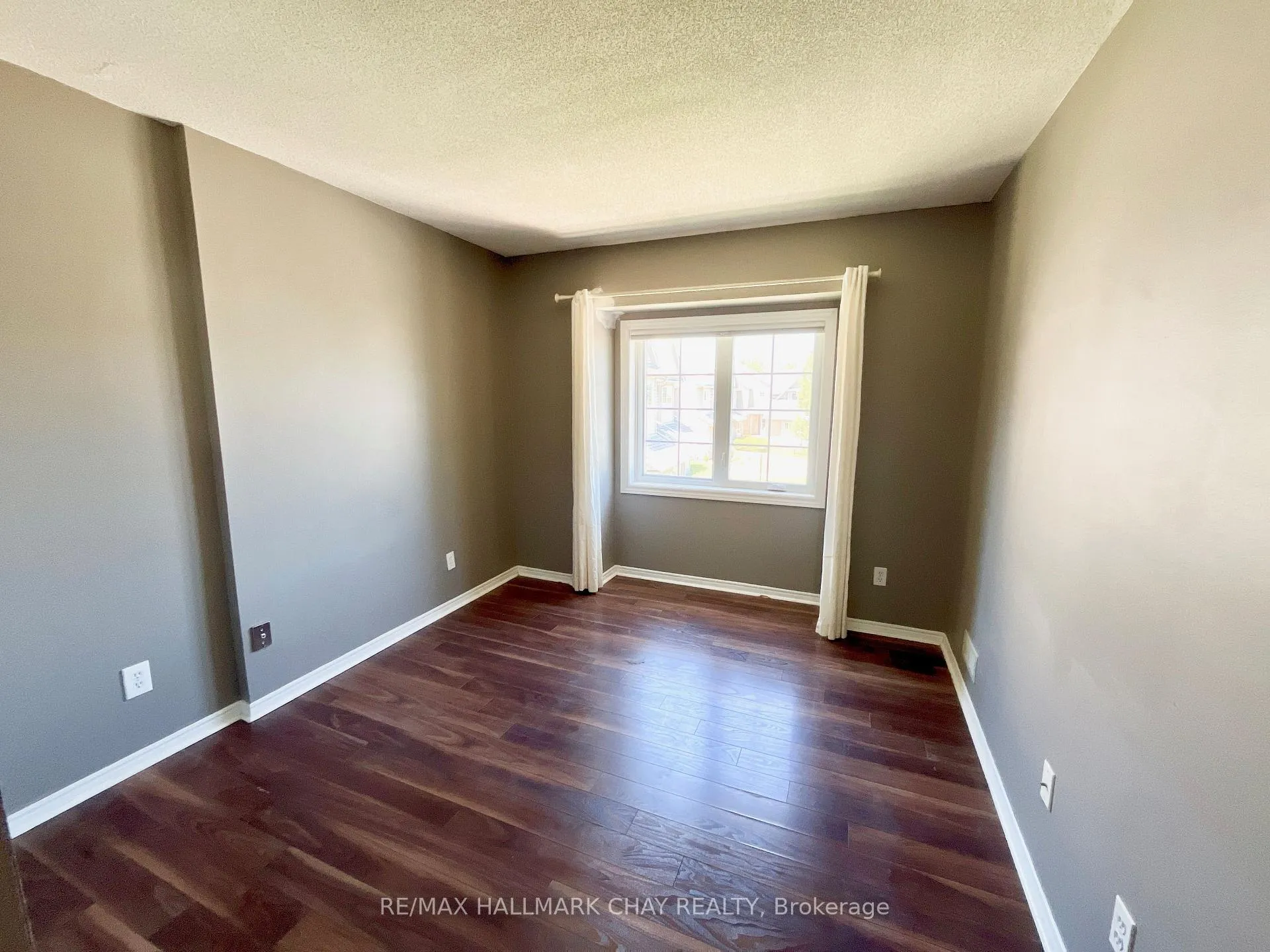 Photo 11 of Unit 16, 162 Settlers Way, Blue Mountains — HOMEH
