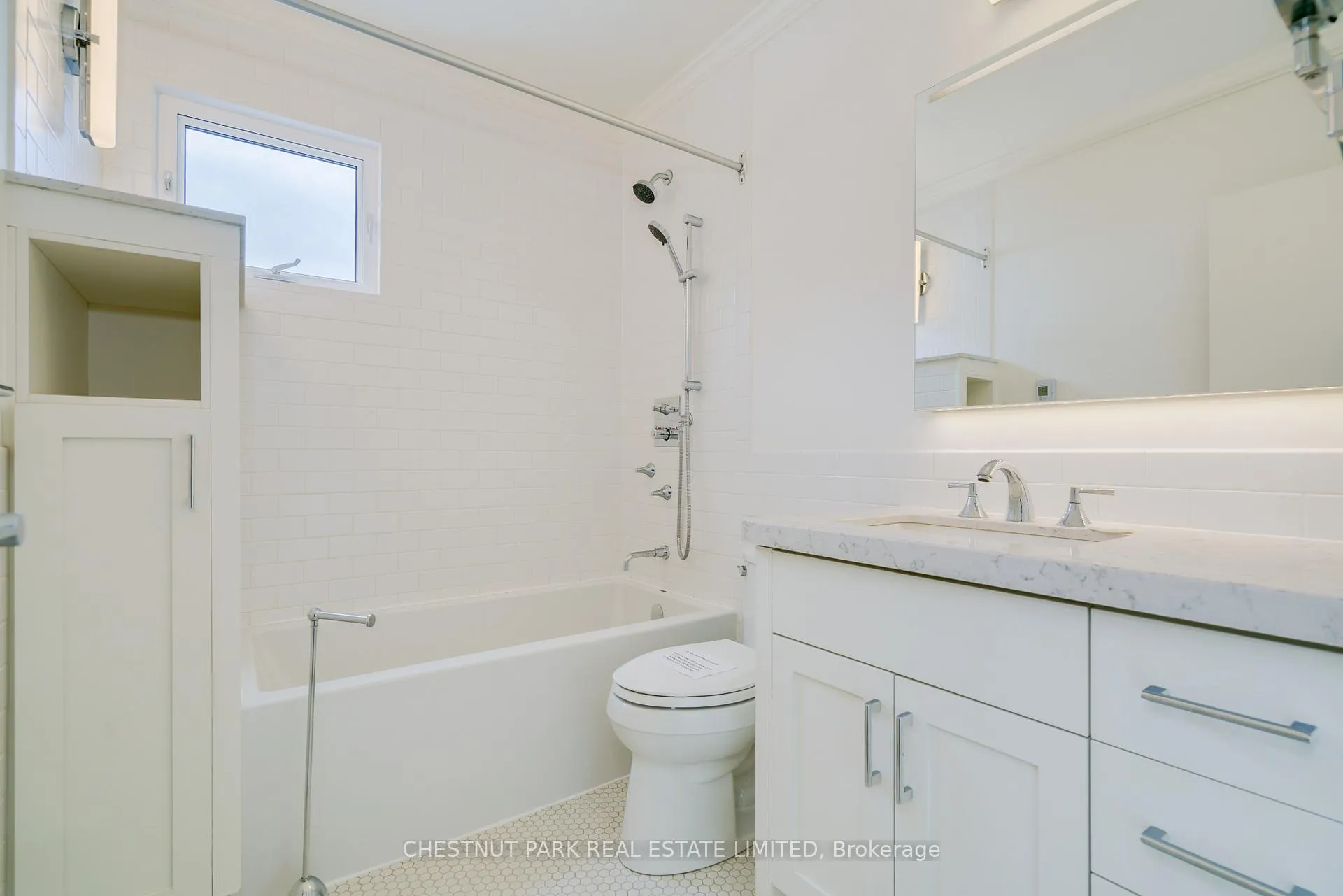 Photo 23 of 116 Boulton Drive, Toronto, Casa Loma — HOMEH