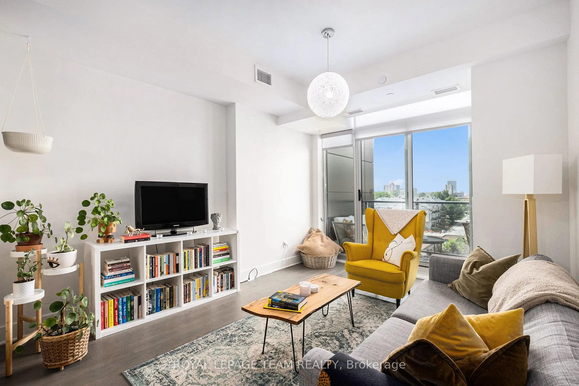 Photo 6 of Unit 714, 255 Bay Street, Ottawa, Ottawa Centre — HOMEH