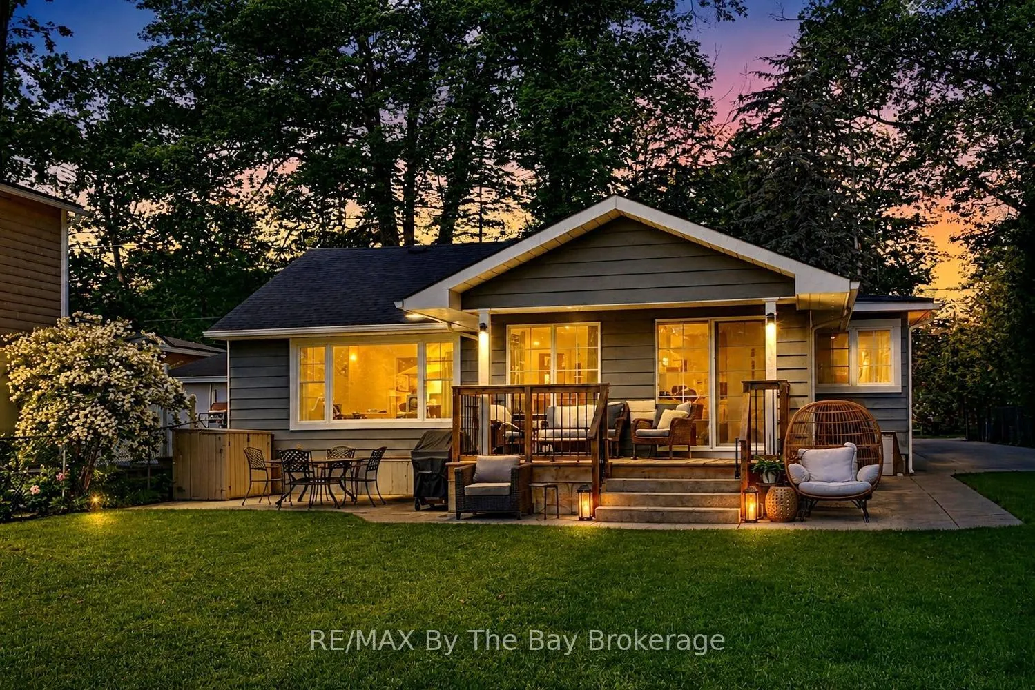 Photo 1 of 175 32nd Street S, Wasaga Beach — HOMEH