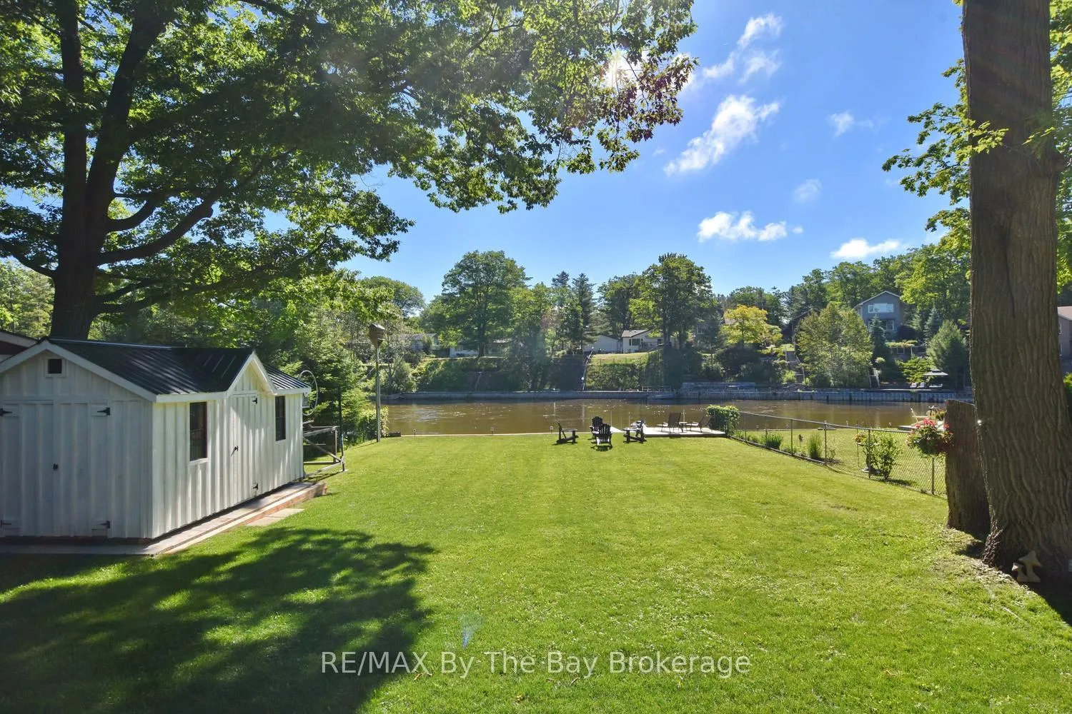 Photo 3 of 175 32nd Street S, Wasaga Beach — HOMEH