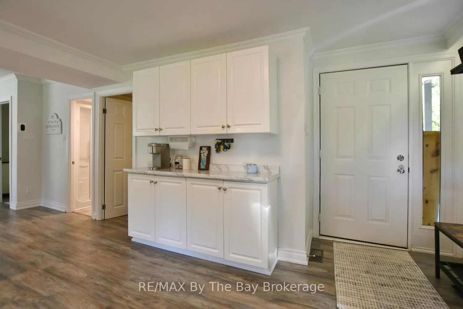 Photo 5 of 175 32nd Street S, Wasaga Beach — HOMEH