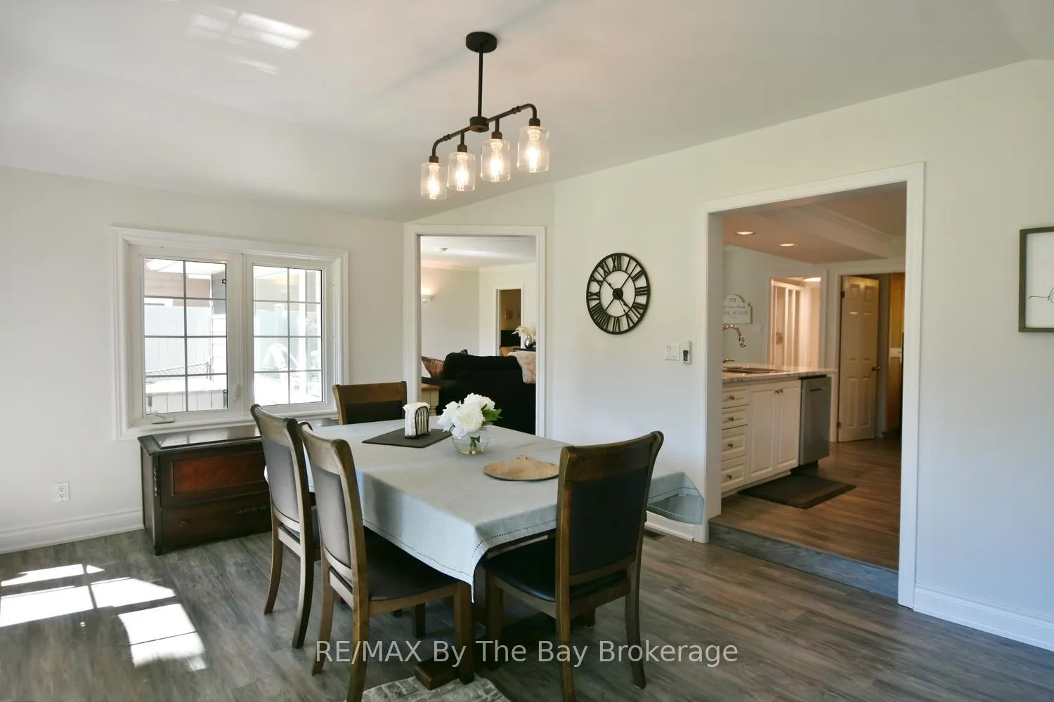 Photo 19 of 175 32nd Street S, Wasaga Beach — HOMEH