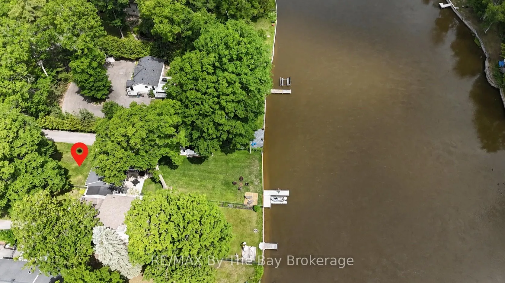 Photo 46 of 175 32nd Street S, Wasaga Beach — HOMEH