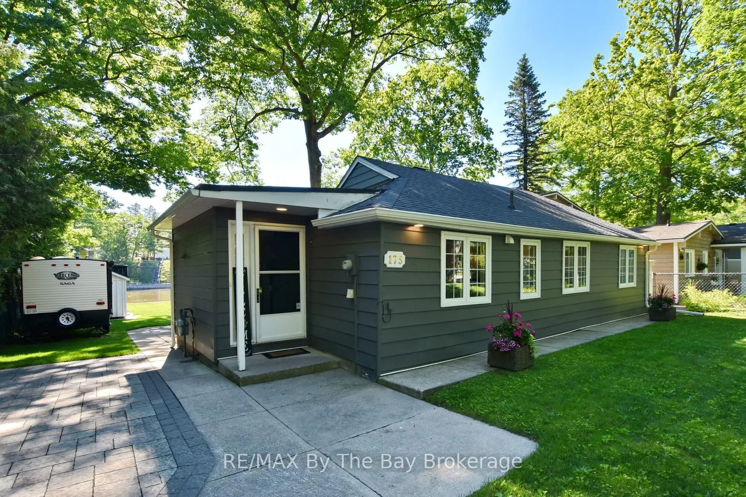 Photo 47 of 175 32nd Street S, Wasaga Beach — HOMEH