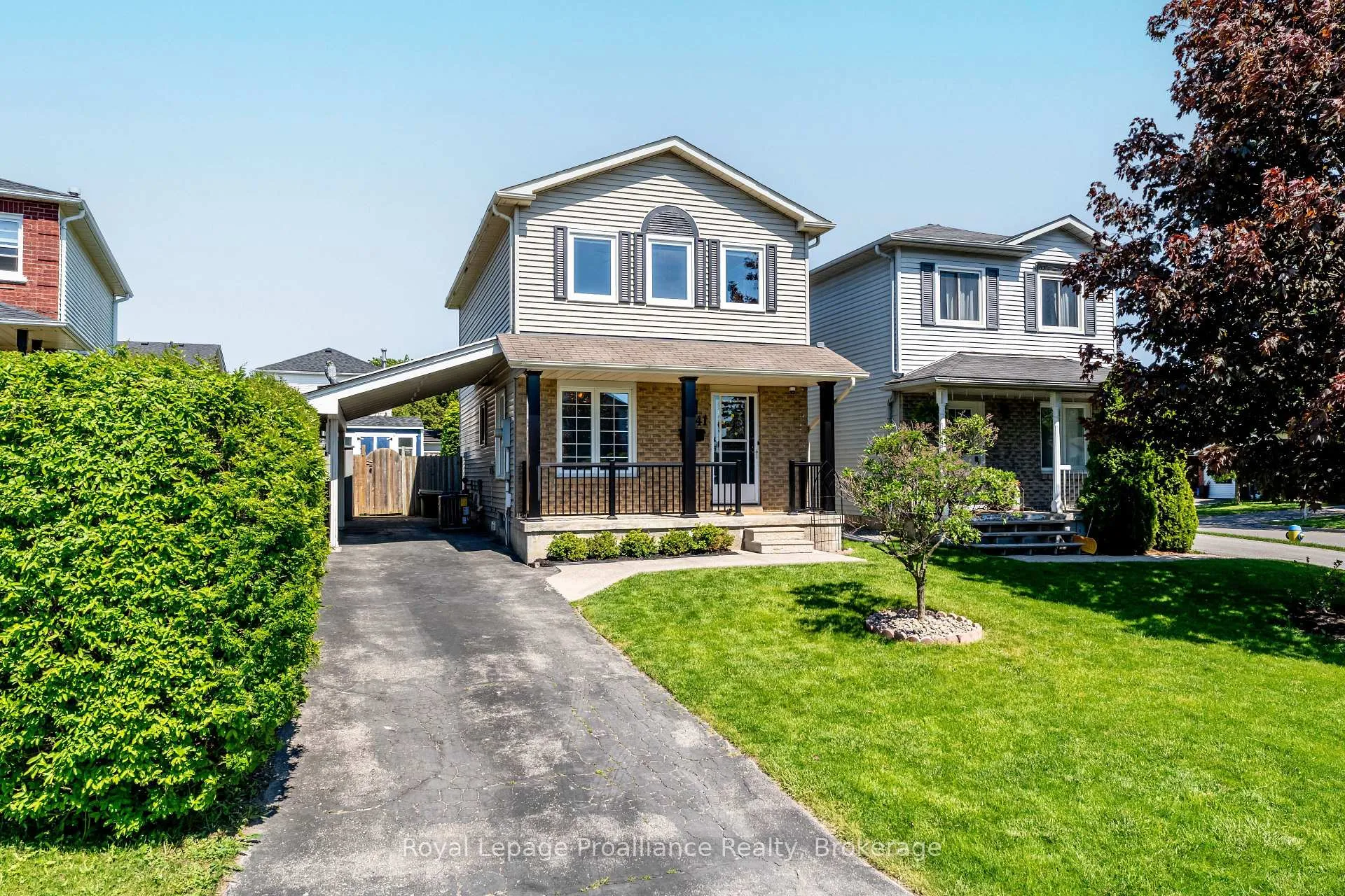 Photo 3 of 41 Burnham Boulevard, Port Hope — HOMEH