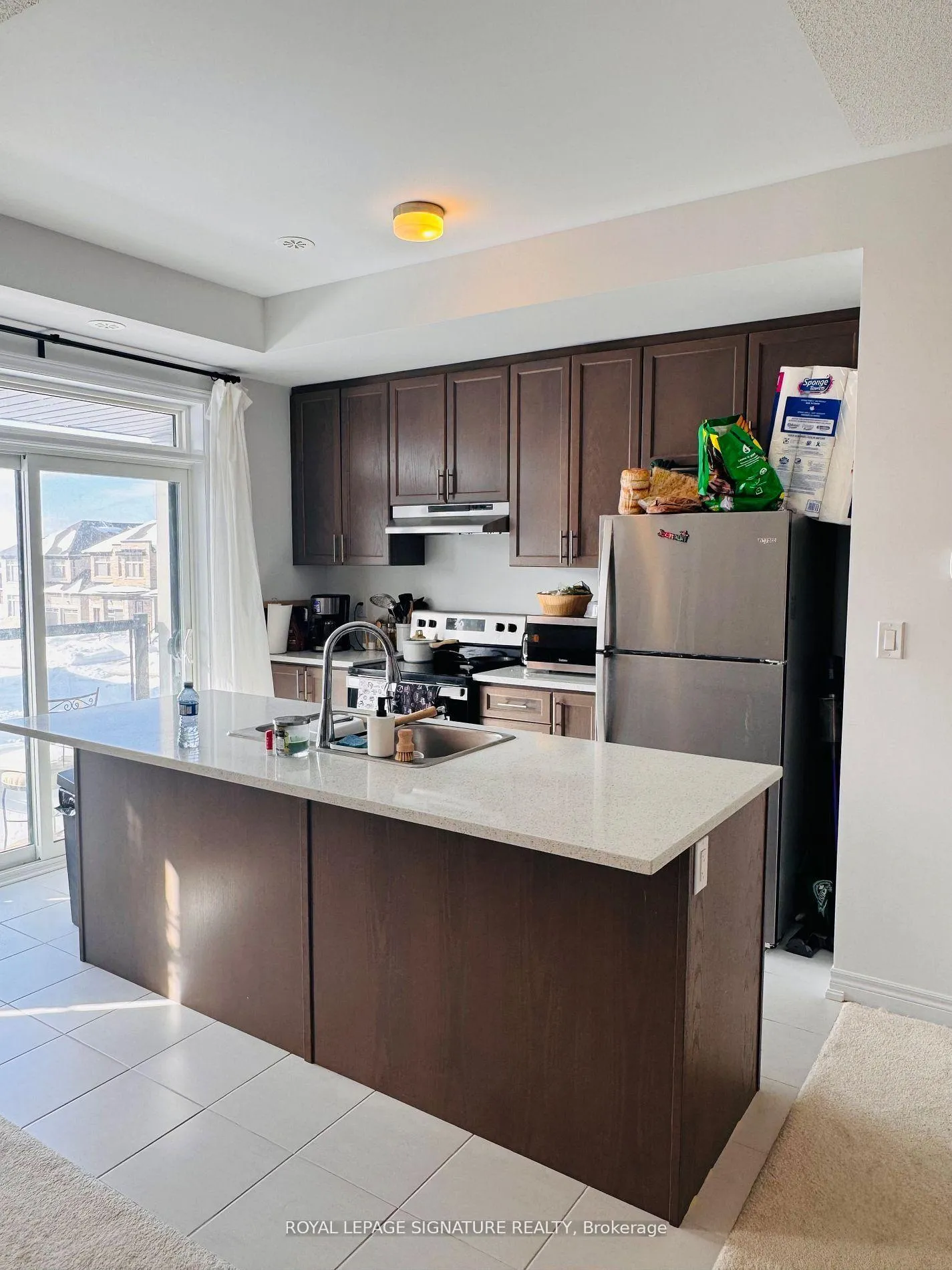 Photo 9 of 2037 Cameron Lott Crescent, Oshawa, Kedron — HOMEH