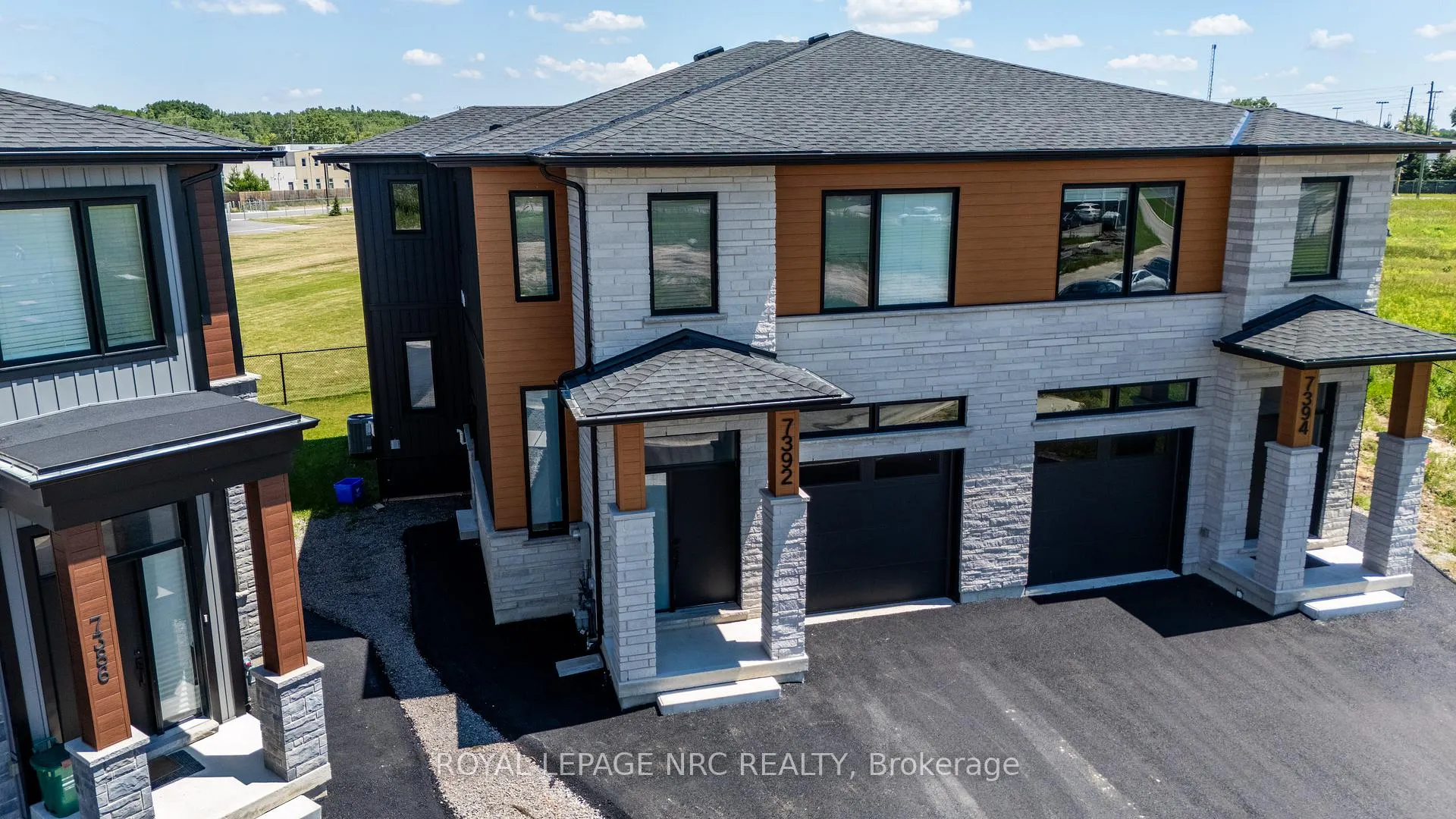 Photo of 7392 Splendour Drive