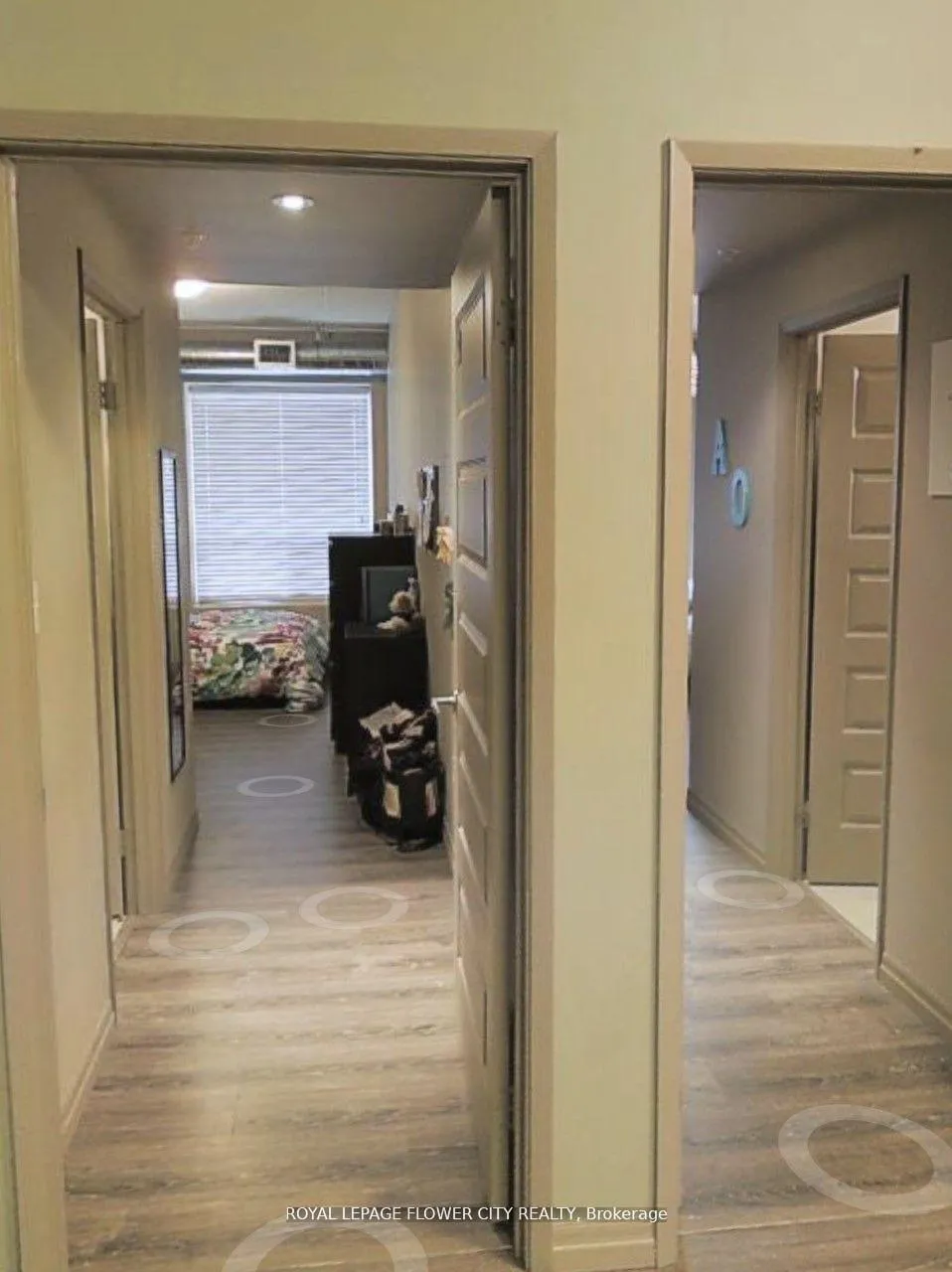 Photo 10 of Unit 703, 8 Hickory Street, Waterloo, Beechwood/University — HOMEH