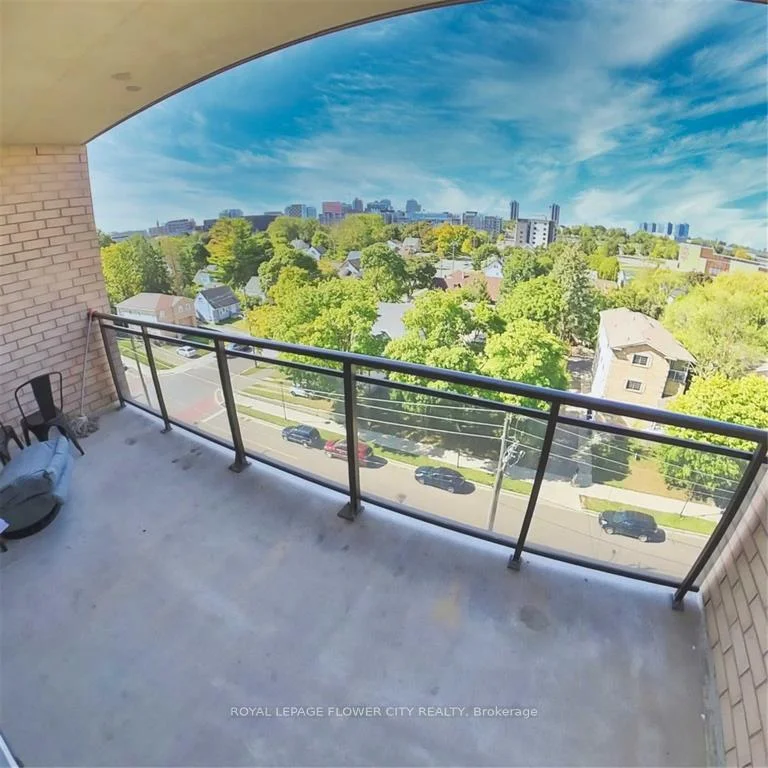 Photo 23 of Unit 703, 8 Hickory Street, Waterloo, Beechwood/University — HOMEH