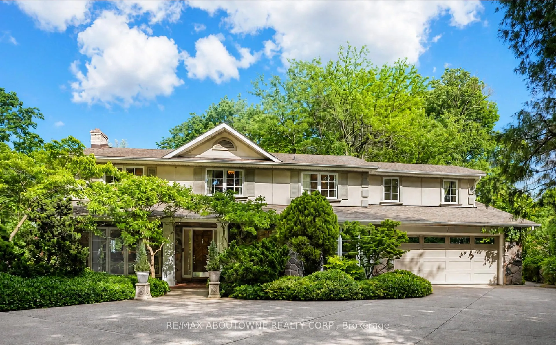Photo 1 of 5052 Lakeshore Road, Burlington, Appleby — HOMEH