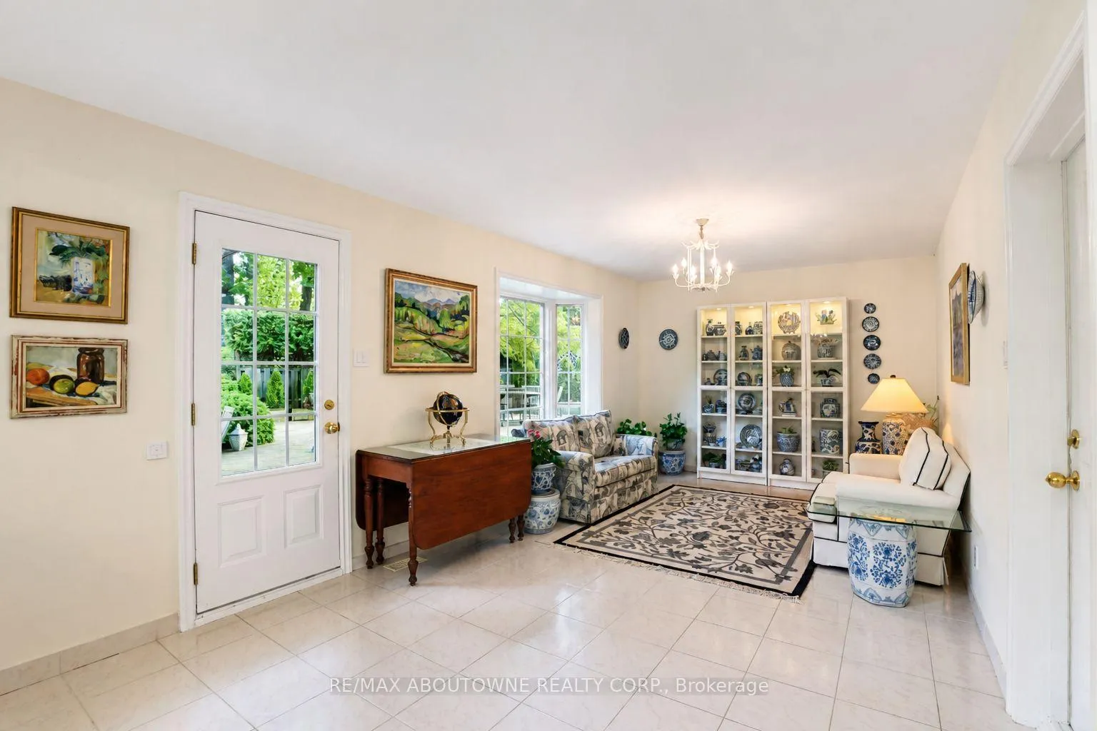 Photo 22 of 5052 Lakeshore Road, Burlington, Appleby — HOMEH