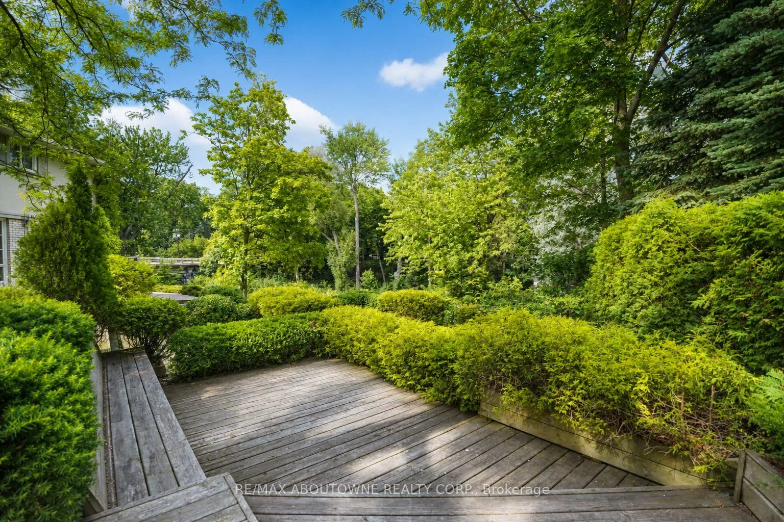 Photo 46 of 5052 Lakeshore Road, Burlington, Appleby — HOMEH