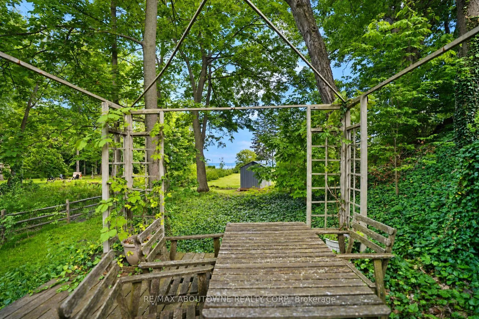Photo 48 of 5052 Lakeshore Road, Burlington, Appleby — HOMEH