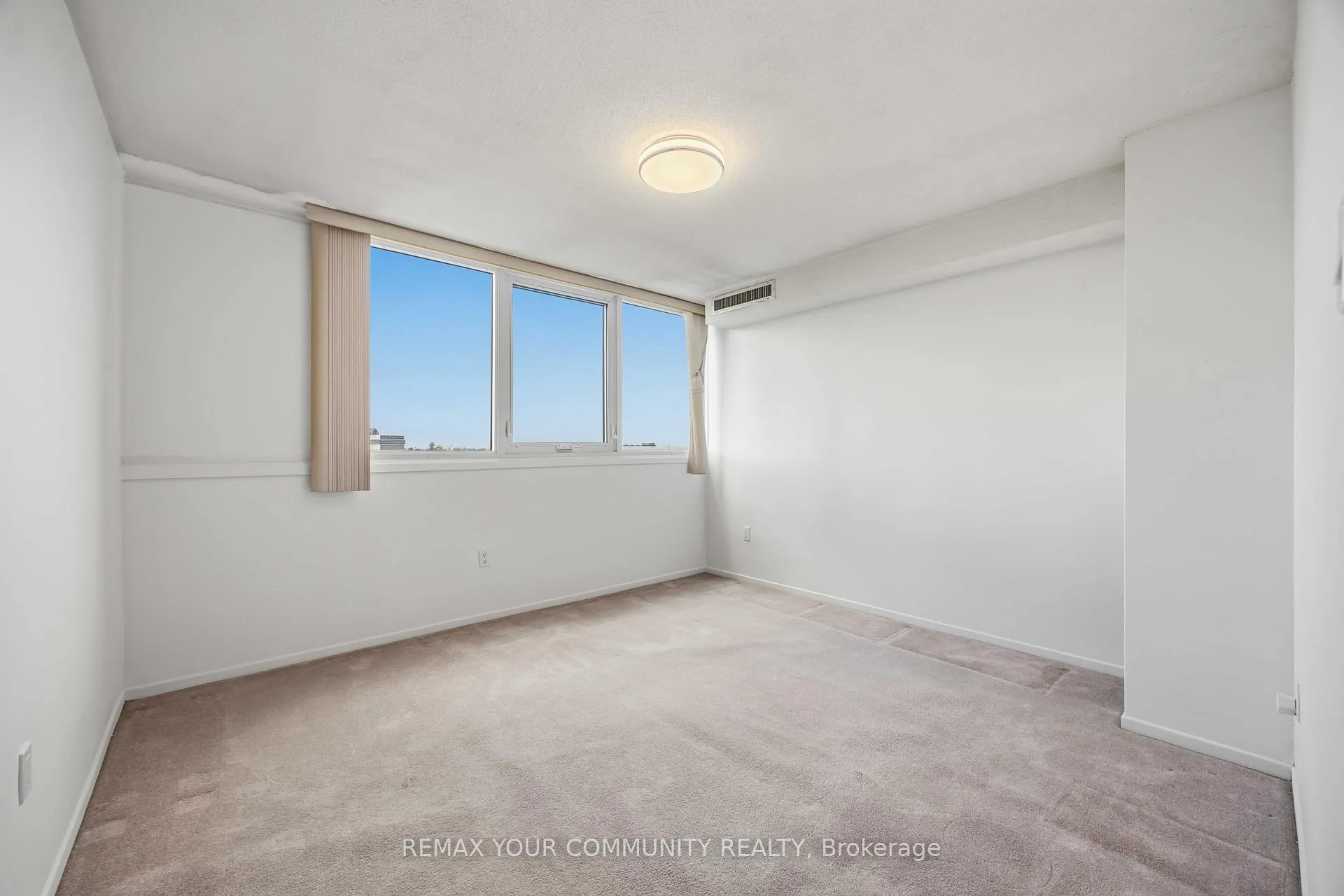 Photo 19 of Unit 801, 150 Neptune Drive, Toronto, Englemount-Lawrence — HOMEH