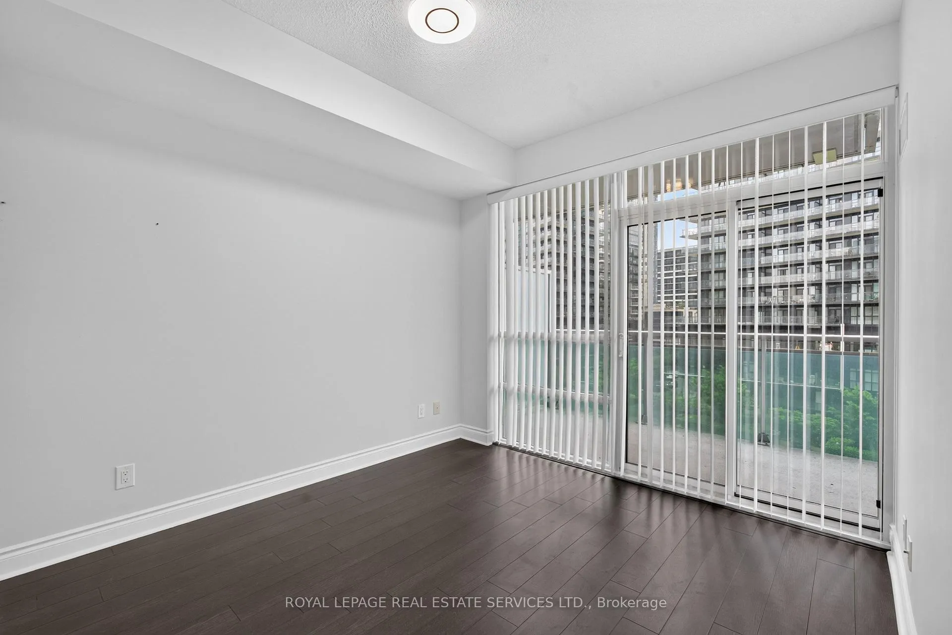 Photo 15 of Unit 512, 16 Brookers Lane, Etobicoke, Mimico — HOMEH
