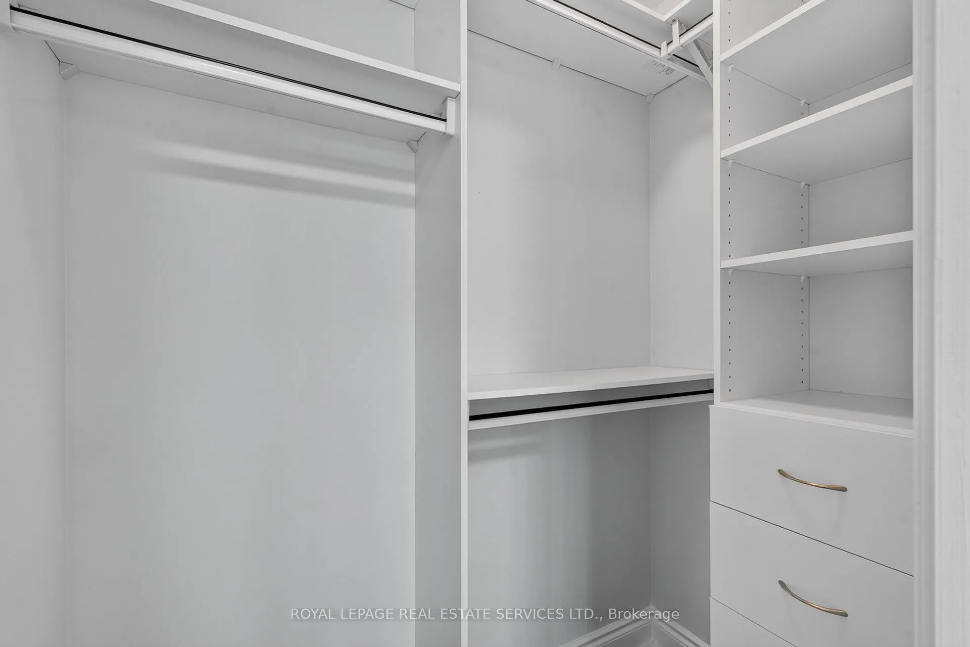 Photo 18 of Unit 512, 16 Brookers Lane, Etobicoke, Mimico — HOMEH