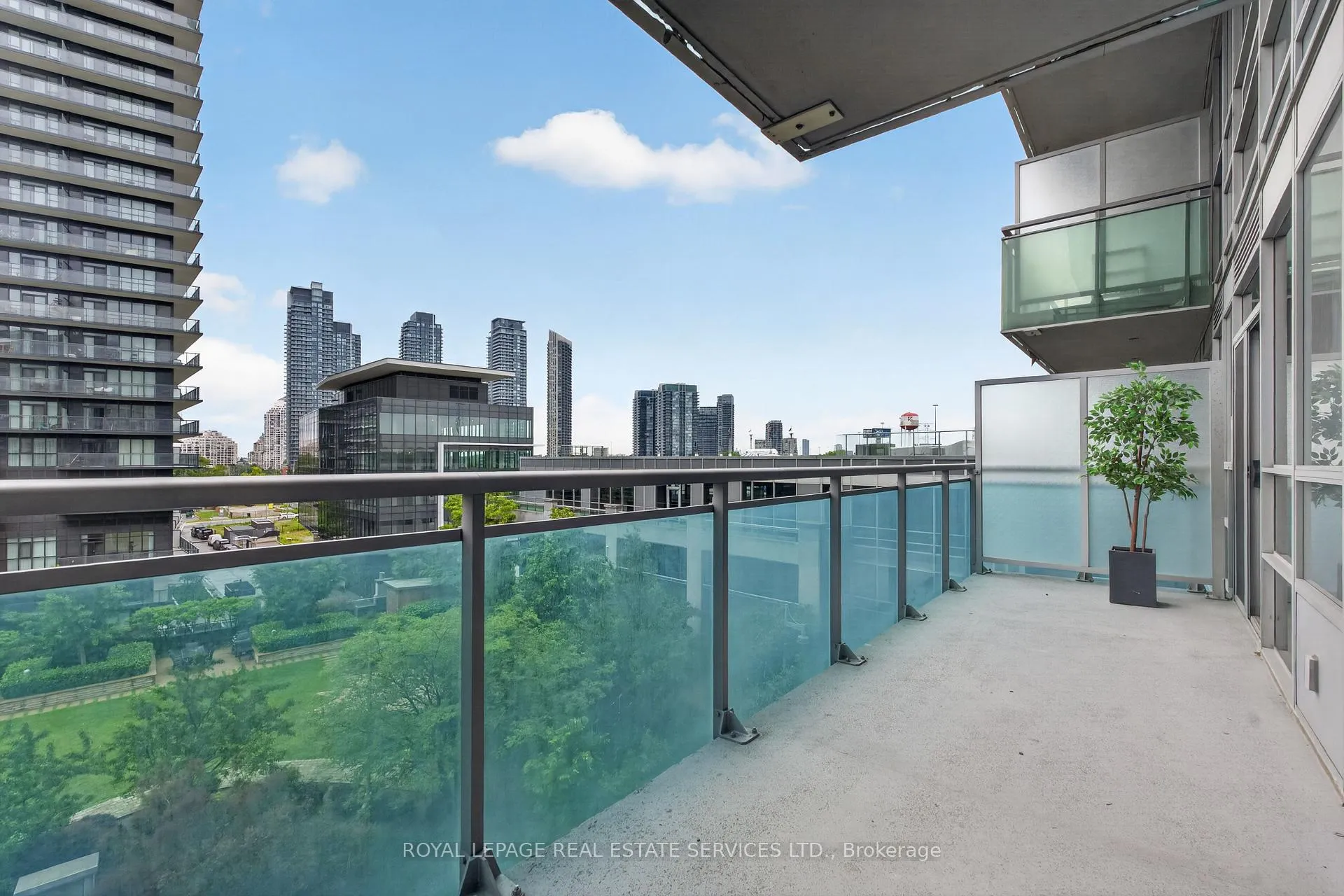 Photo 20 of Unit 512, 16 Brookers Lane, Etobicoke, Mimico — HOMEH
