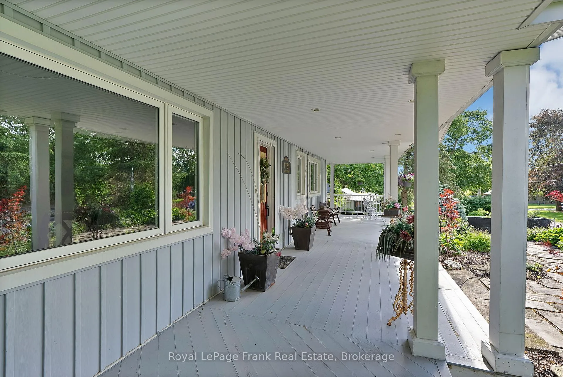 Photo 4 of 1731 Lane Street, Pickering, Rural Pickering — HOMEH