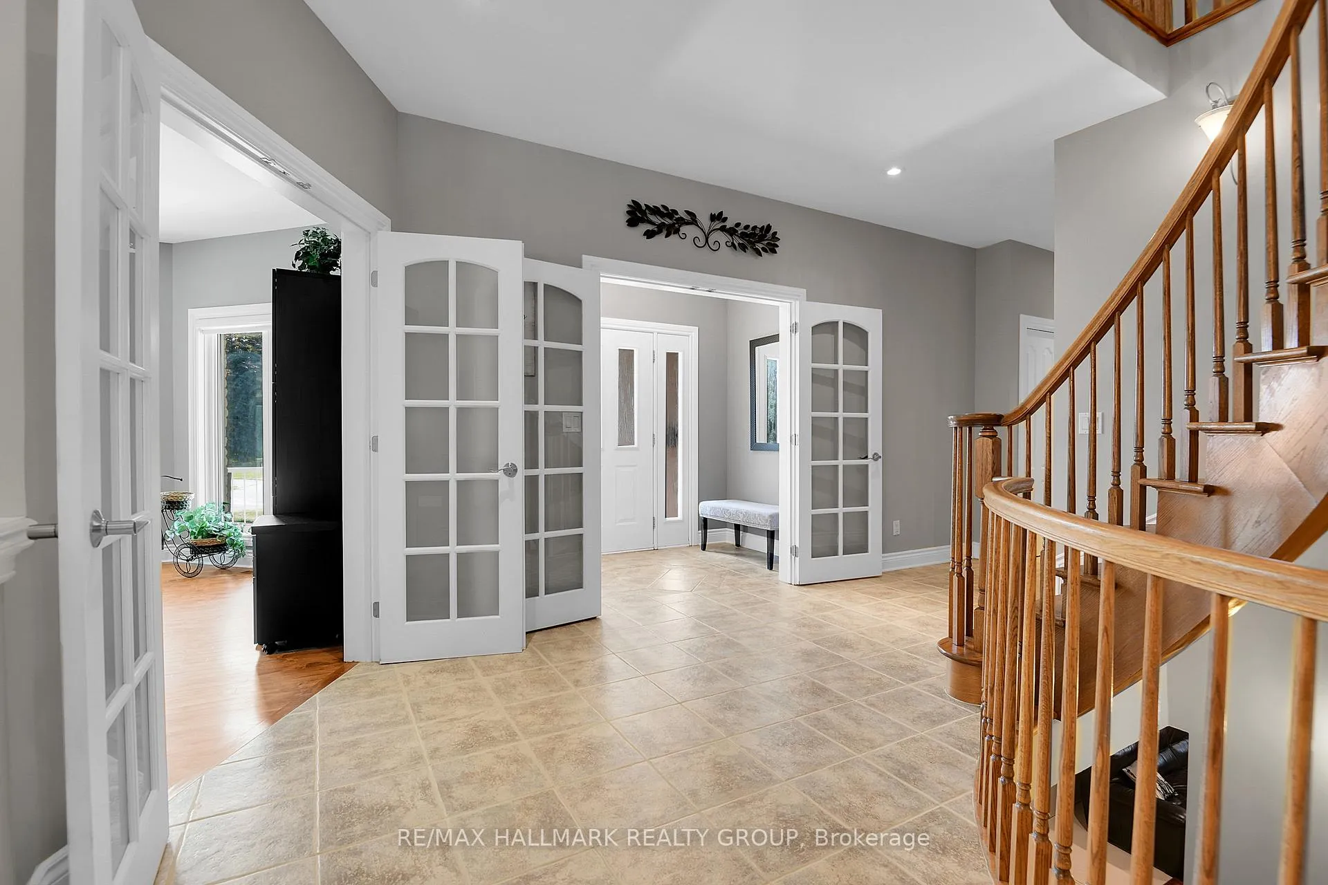 Photo 3 of 1705 Silver Bark Avenue, Ottawa, Orleans/Sunridge — HOMEH