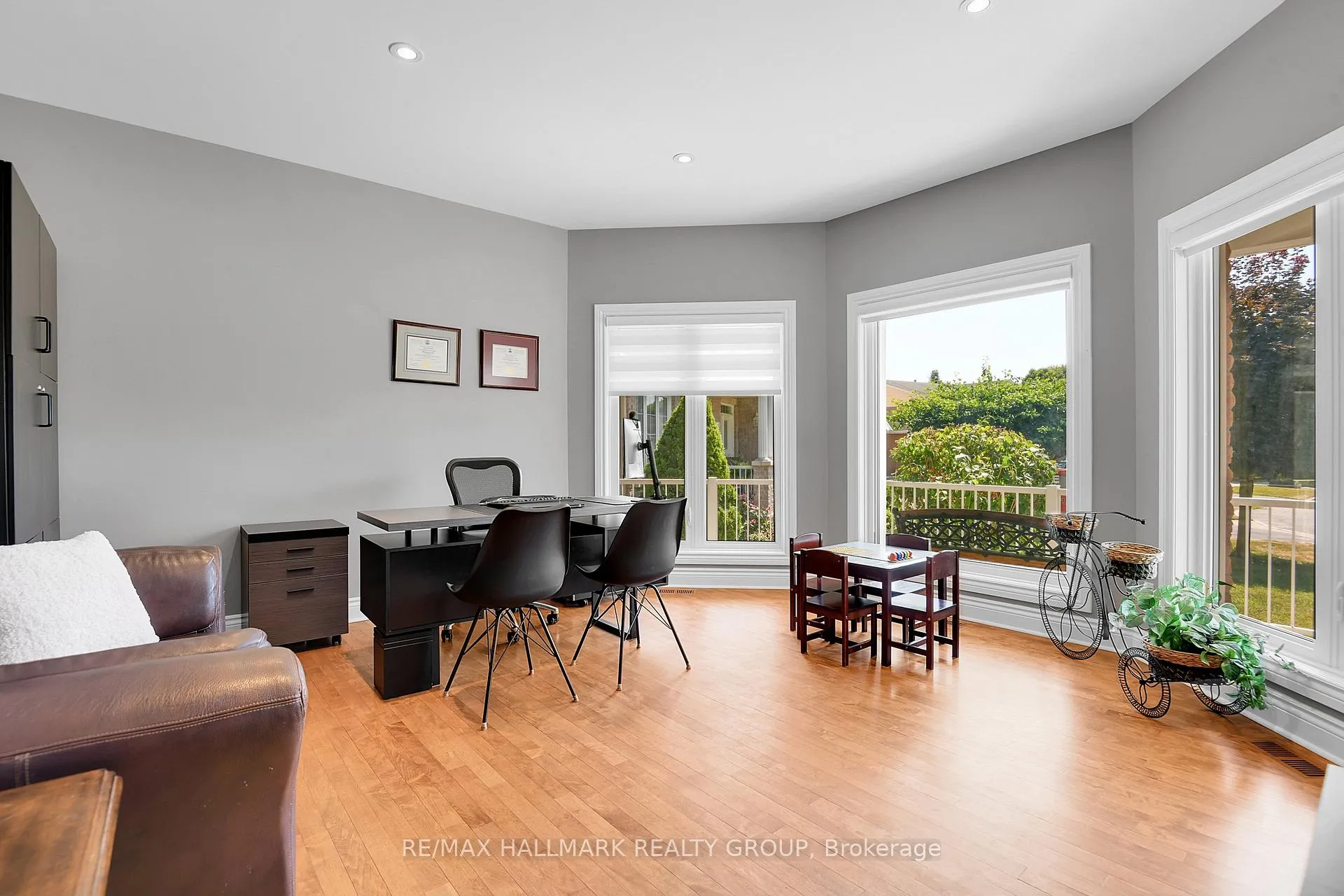 Photo 5 of 1705 Silver Bark Avenue, Ottawa, Orleans/Sunridge — HOMEH