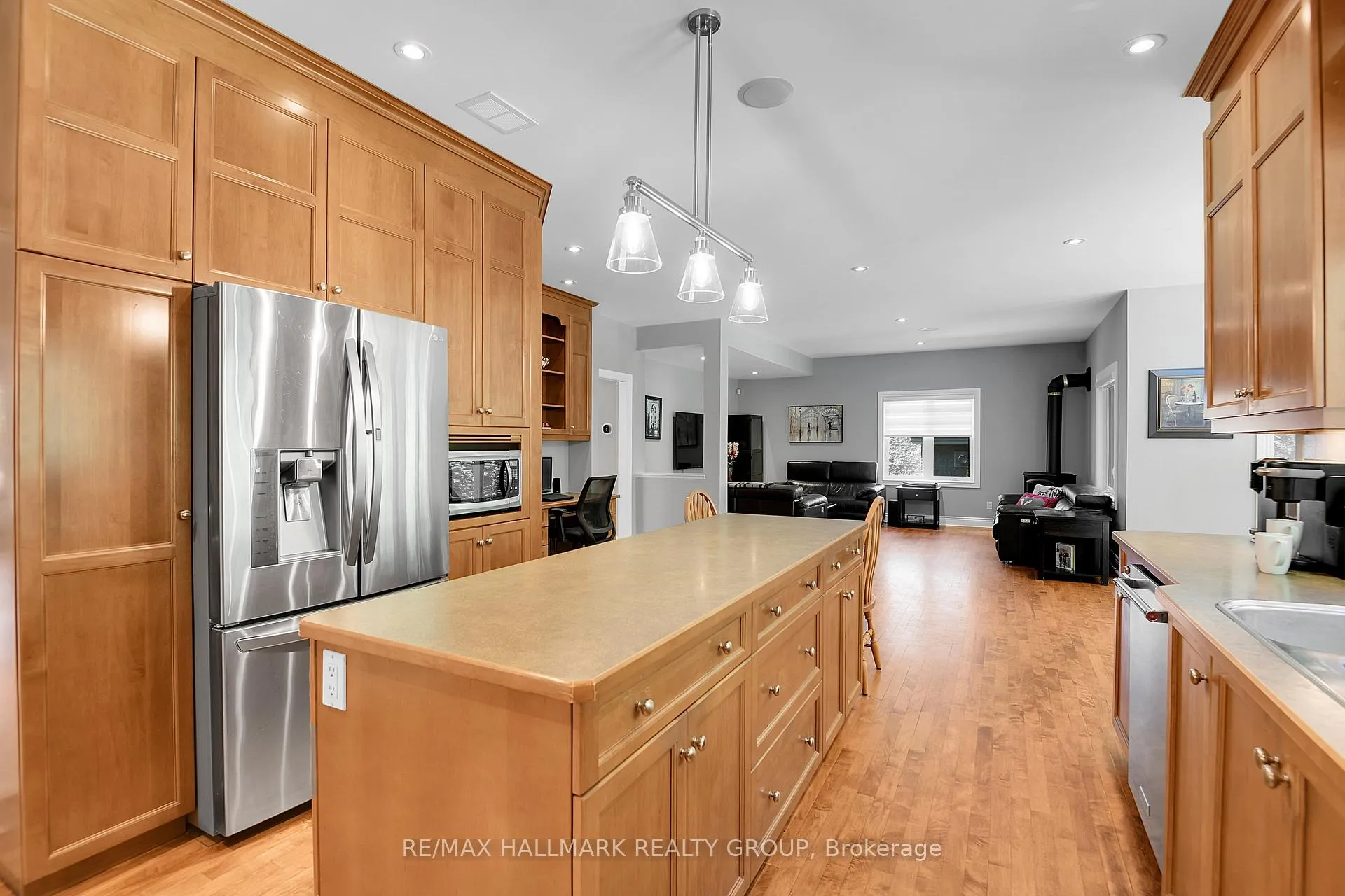 Photo 11 of 1705 Silver Bark Avenue, Ottawa, Orleans/Sunridge — HOMEH